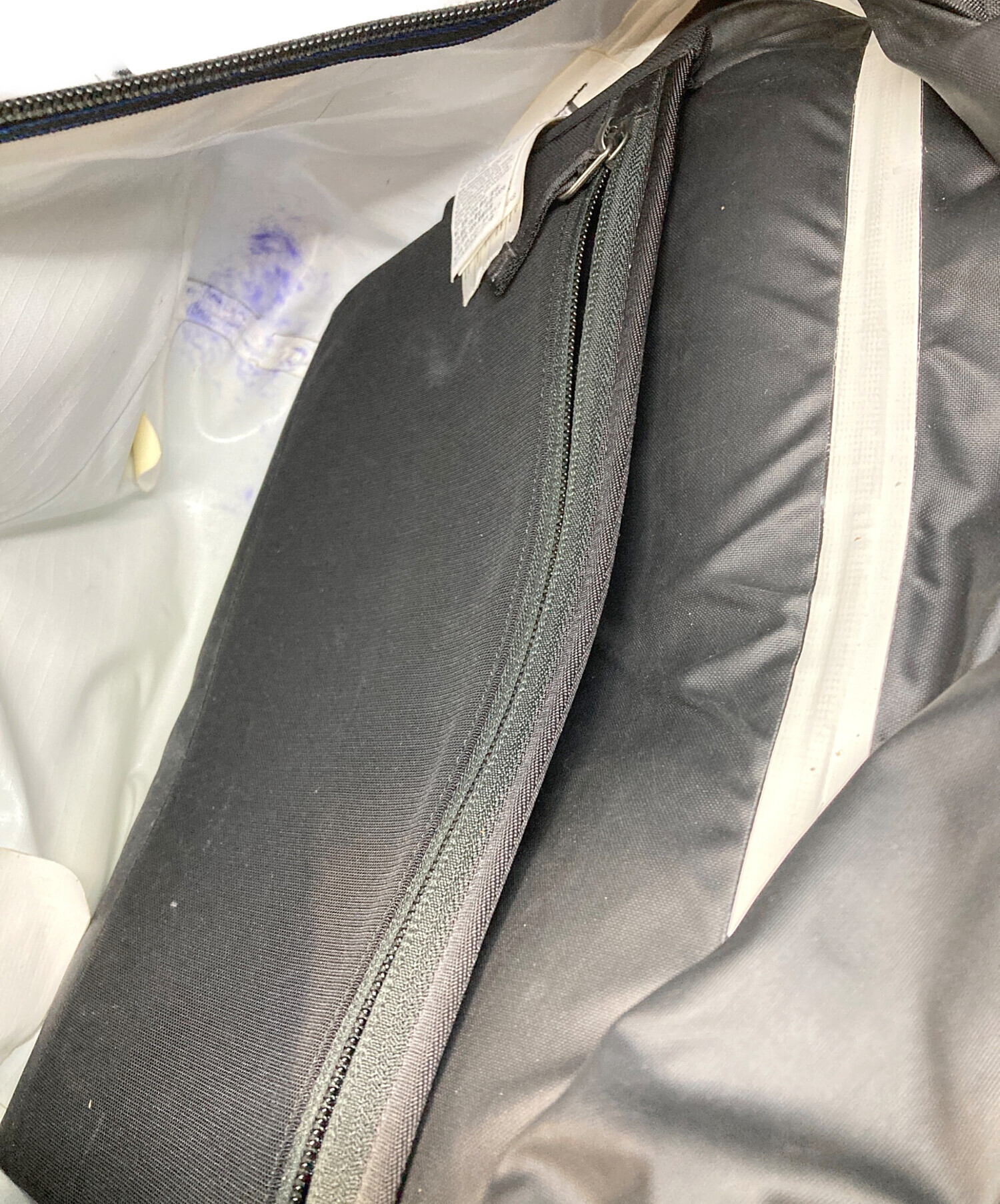 ARCTERYX Granville10 オリーブグレー　未使用 ARC'TERYX Granville 10 Courier Bag 安い