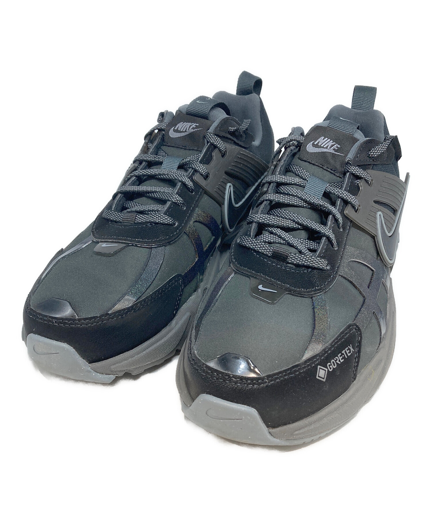 Nike ブラック スニーカー ローカット 中古・古着通販】NIKE (ナイキ) ローカットスニーカー ブラック サイズ