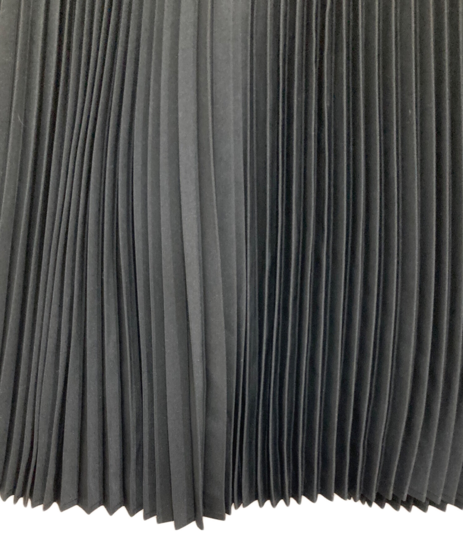 Hyke ハイク　プリーツスカート　サイズ2 中古・古着通販】HYKE (ハイク) プリーツスカート ブラック サイズ:2