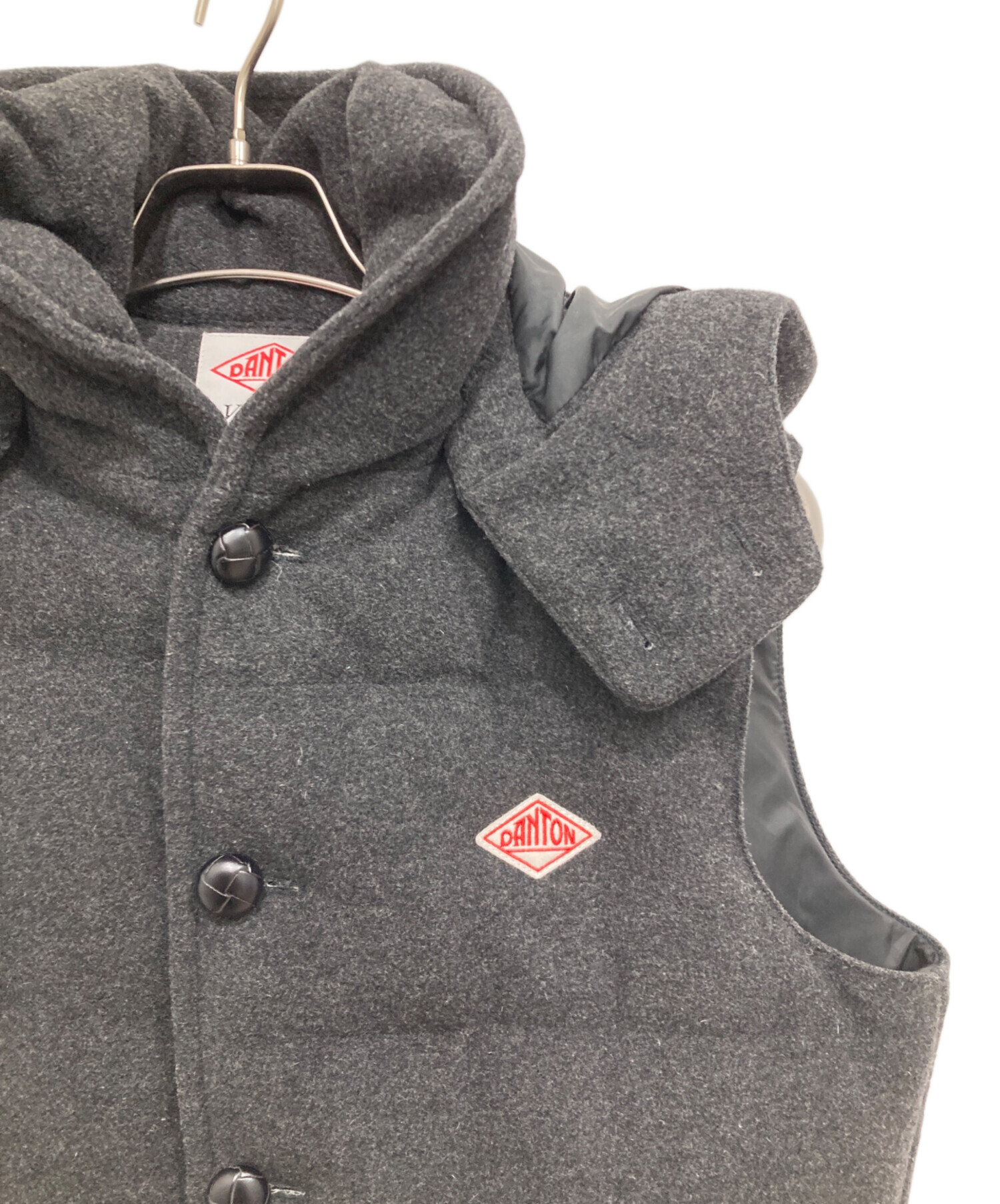 【美品】DANTON ベスト サイズ40 BEAMSコラボ DANTON ダントン ダウンベスト 40 ゆったりサイズ ビームス別注 - メルカリ