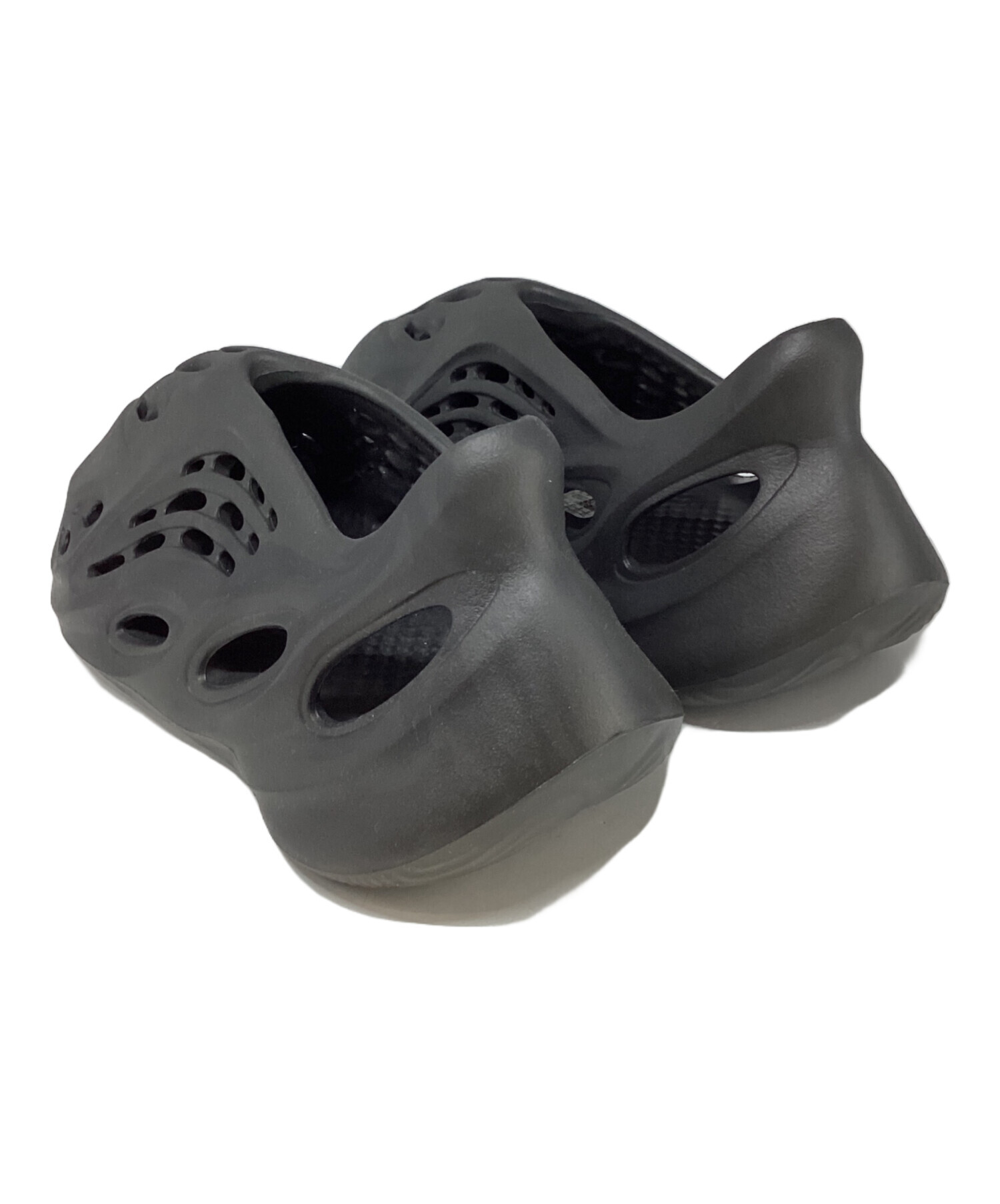 中古・古着通販】adidas (アディダス) YEEZY Foam Runner ブラック