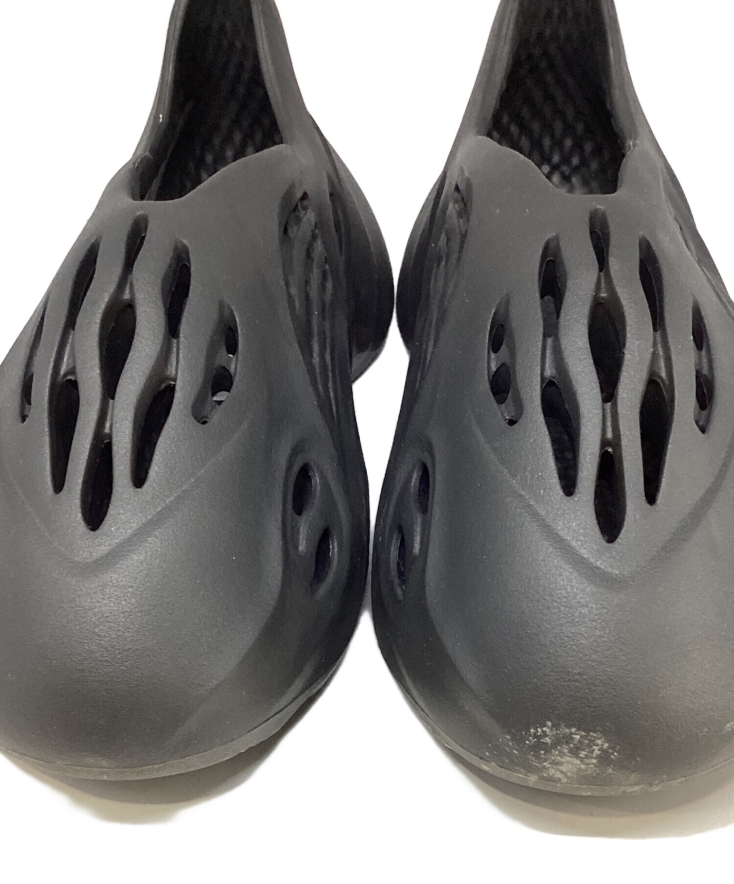 中古・古着通販】adidas (アディダス) YEEZY Foam Runner ブラック