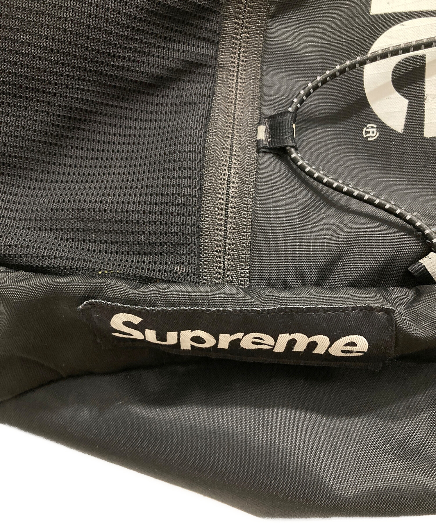 Supremeリュック　ブラック　シュプリームリュック　ステッカー付き Supreme】正規品☆ Backpack Black シュプリーム バックパック