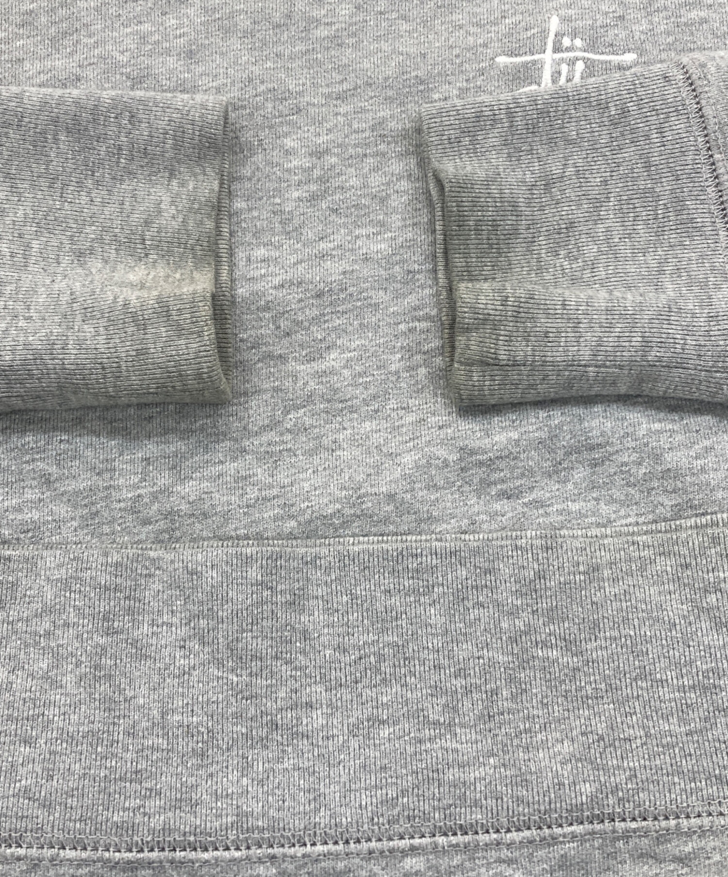 中古・古着通販】stussy (ステューシー) 胸ロゴクルーネックスウェット