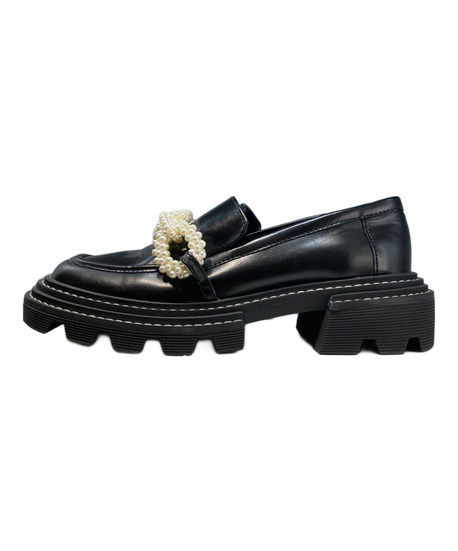 Charles&keith ローファー 23.5〜24cm（37） ハンドバッグ 中古・古着通販】CHARLES & KEITH (チャールズアンドキース) パール