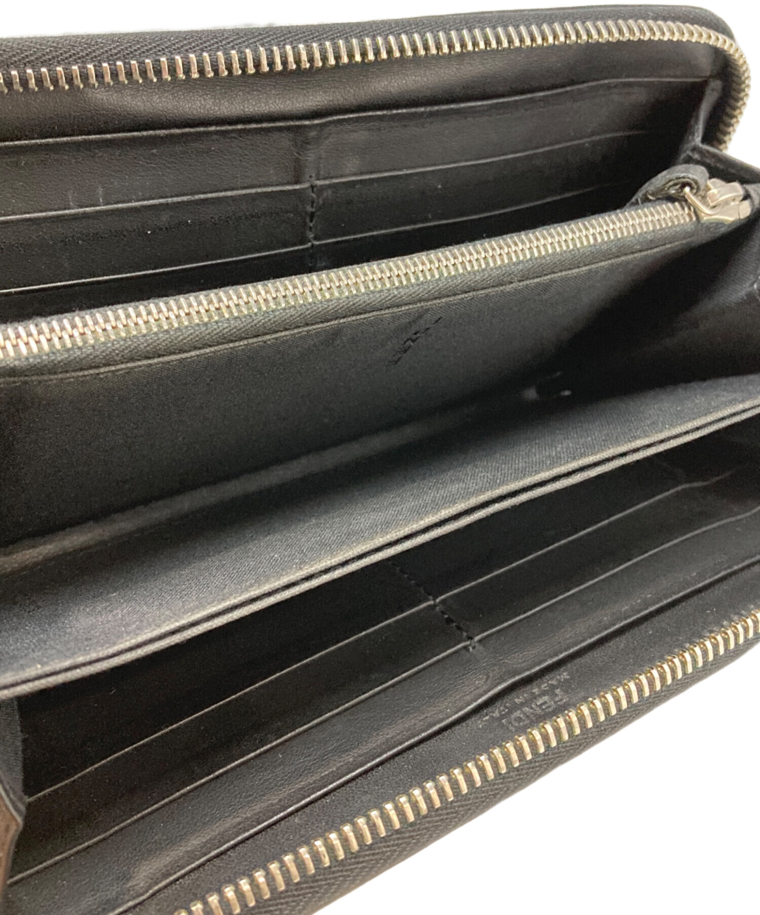 中古・古着通販】FENDI (フェンディ) バグズアイ長財布｜ブランド