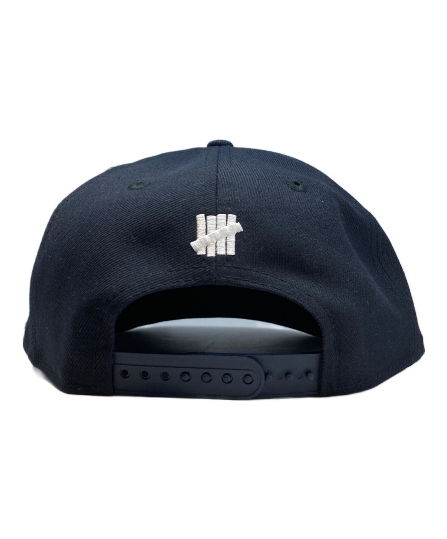 中古・古着通販】New Era (ニューエラ) UNDEFEATED (アンディフィー