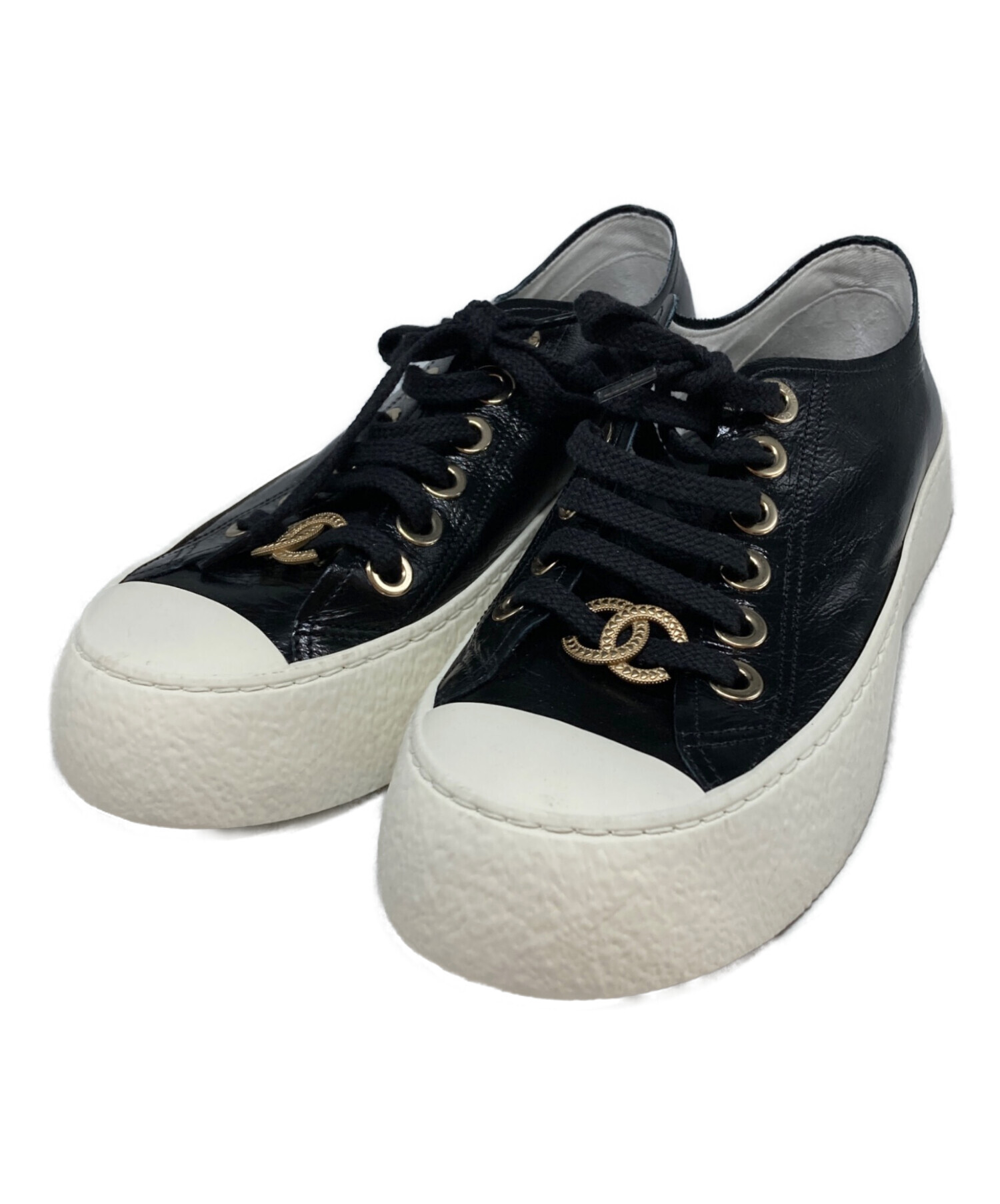 中古・古着通販】CHANEL (シャネル) ローカットロゴマークチャーム
