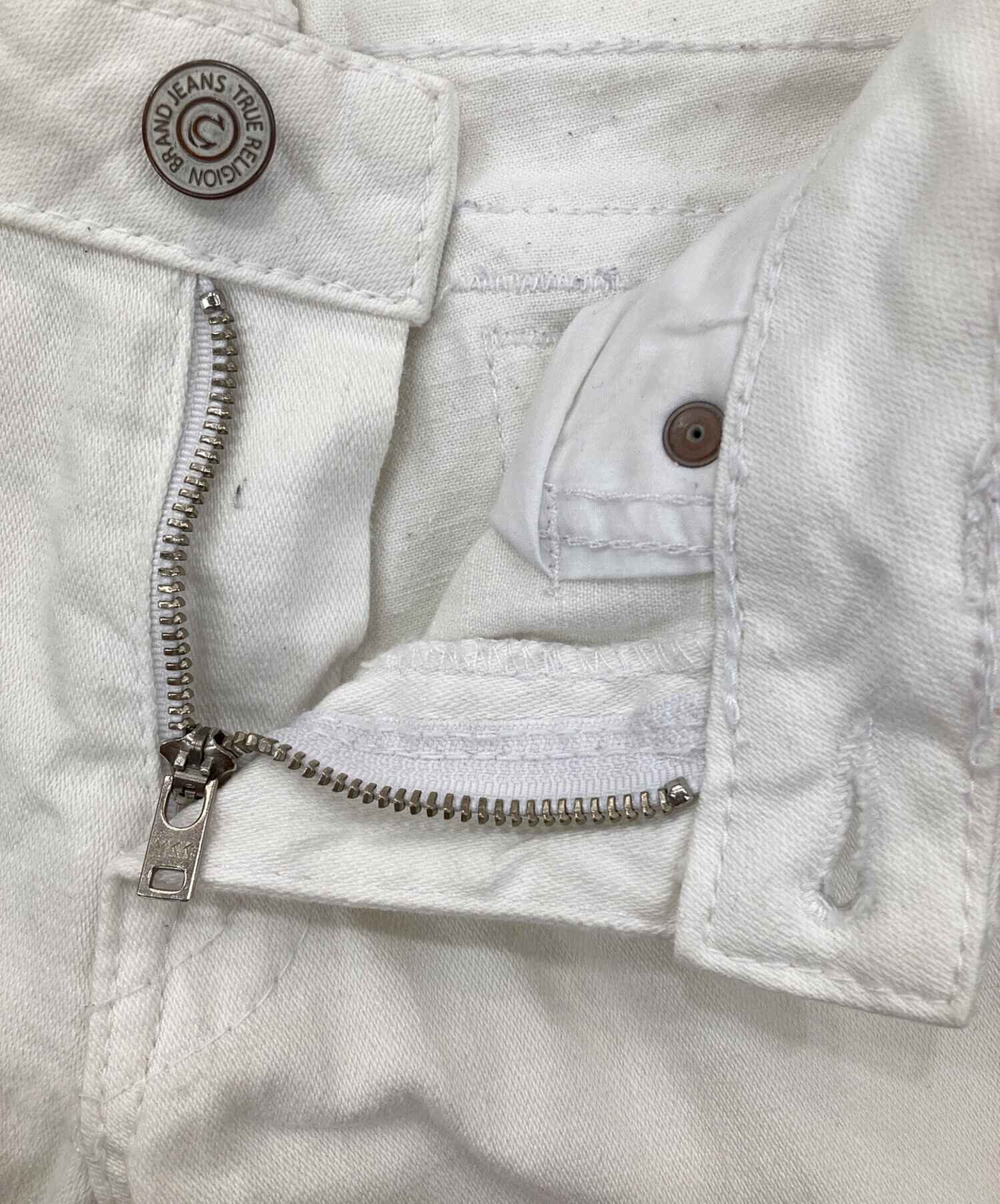 TRUE RELIGION ホワイトデニム ローライズ 中古・古着通販】TRUE RELIGION (トゥルー レリジョン) ローライズ