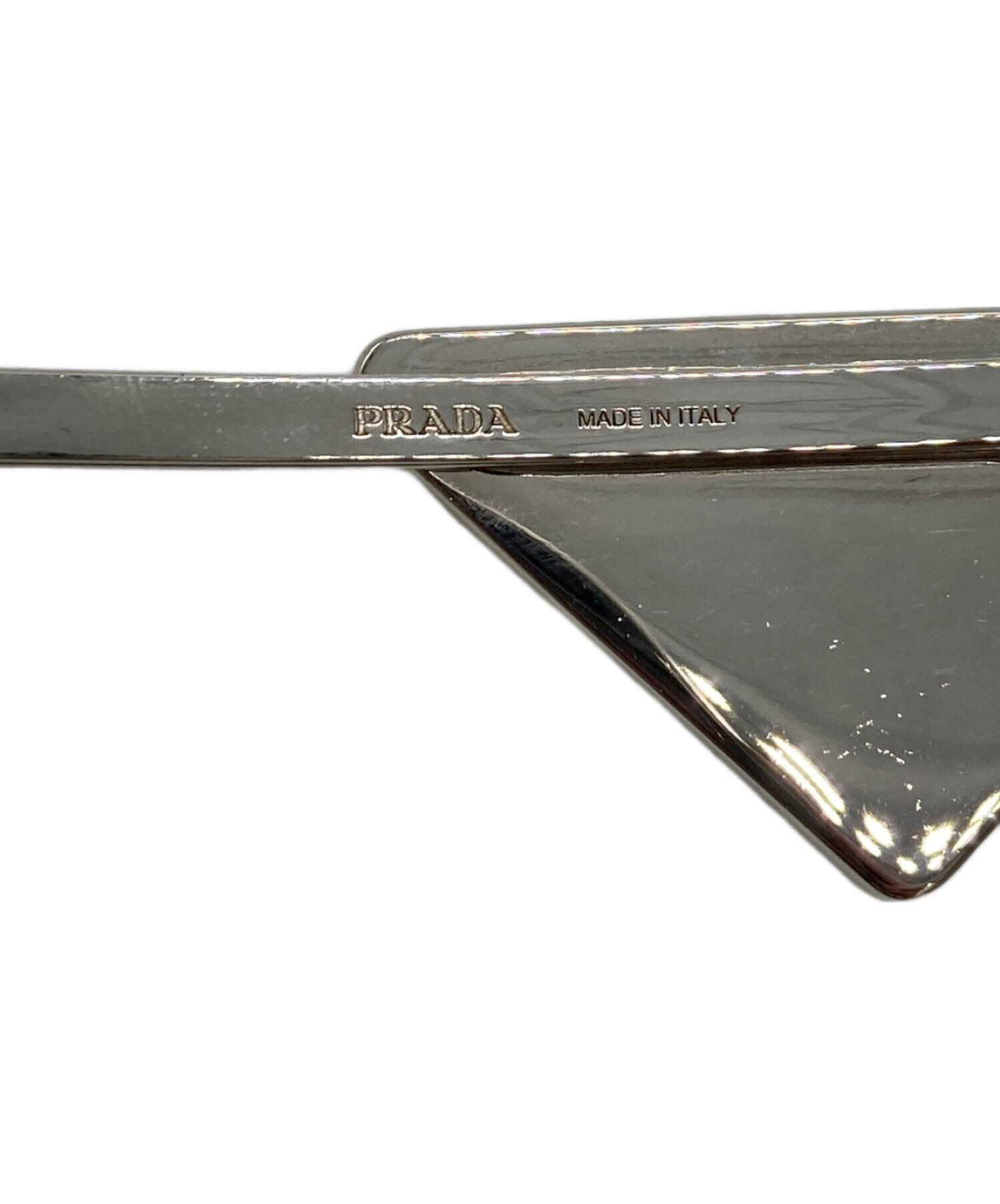 中古・古着通販】PRADA (プラダ) ロゴプレートヘアクリップ ホワイト