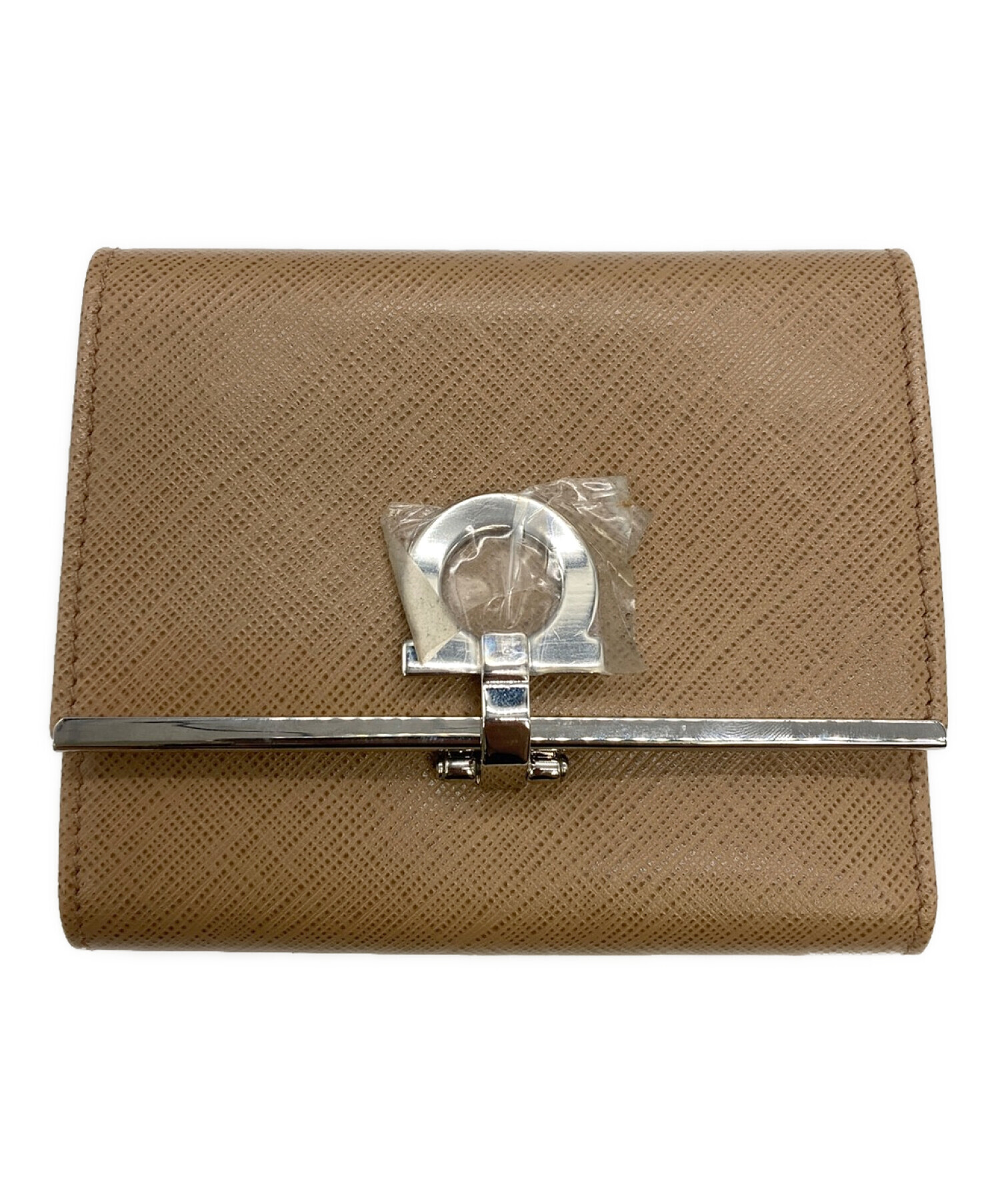 未使用級　Salvatore Ferragamo 折り財布　ガンチーニ　ベージュ 中古・古着通販】Salvatore Ferragamo (サルヴァトーレ フェラガモ