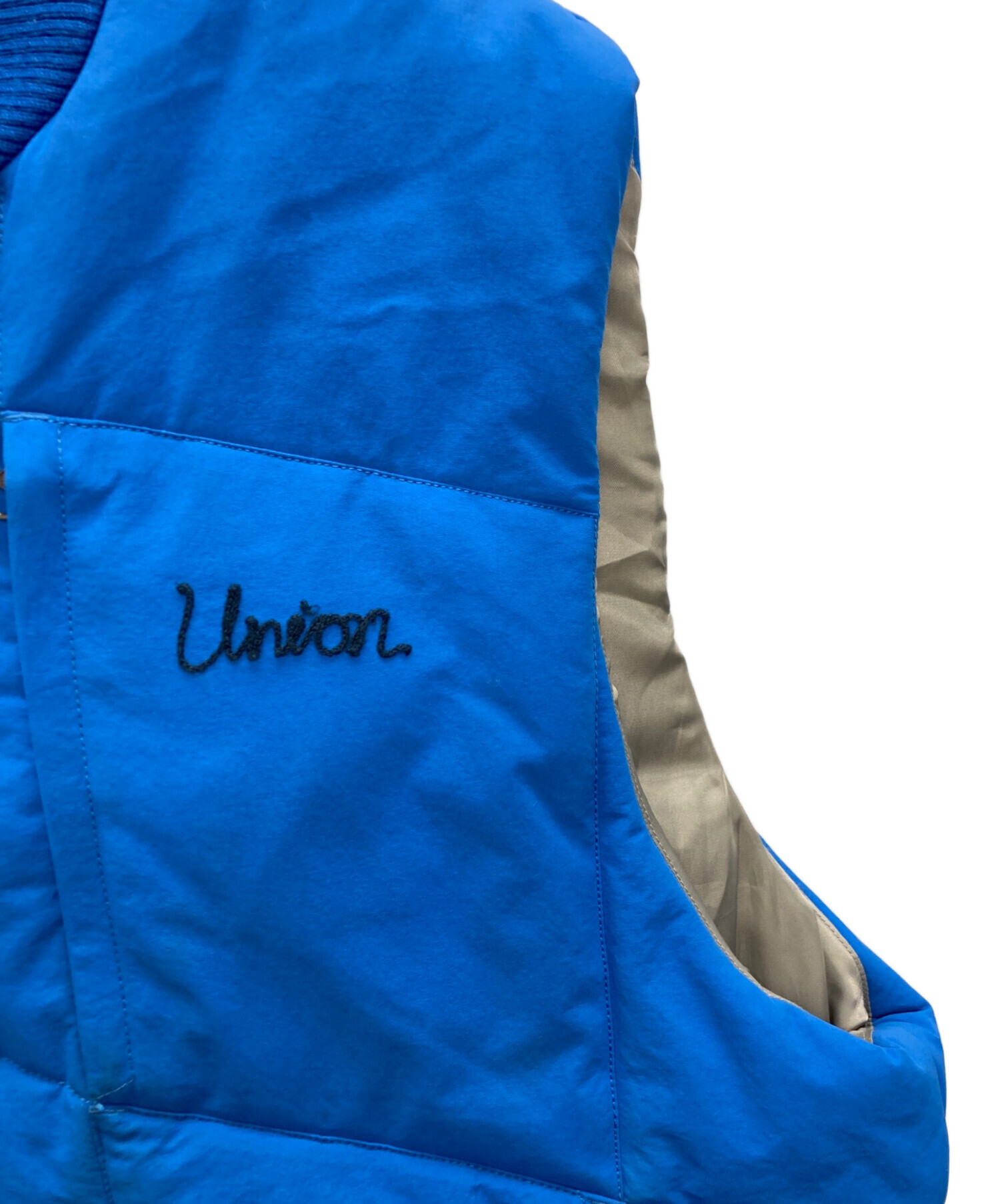 【中古】UNION ユニオン THINSULATE VEST シンサレート ジップアップ ベスト ?W BLUE ブルー UN-MWJ-033 メンズ 中古・古着通販】UNION (ユニオン) THINSULATE VEST ブルー サイズ