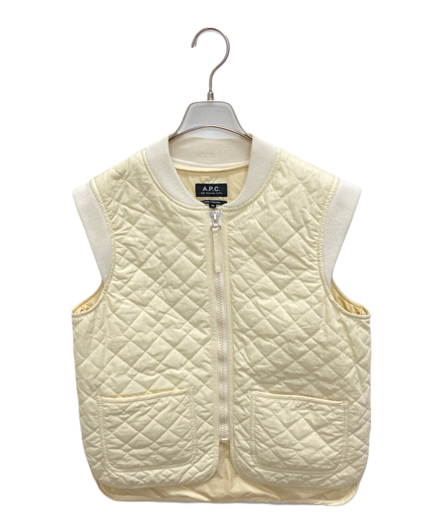 A.P.C. アーペーセー　24AW キルティングベスト　アイボリー　エクリュ 中古・古着通販】A.P.C. (アーペーセー) Eleaキルティングベスト