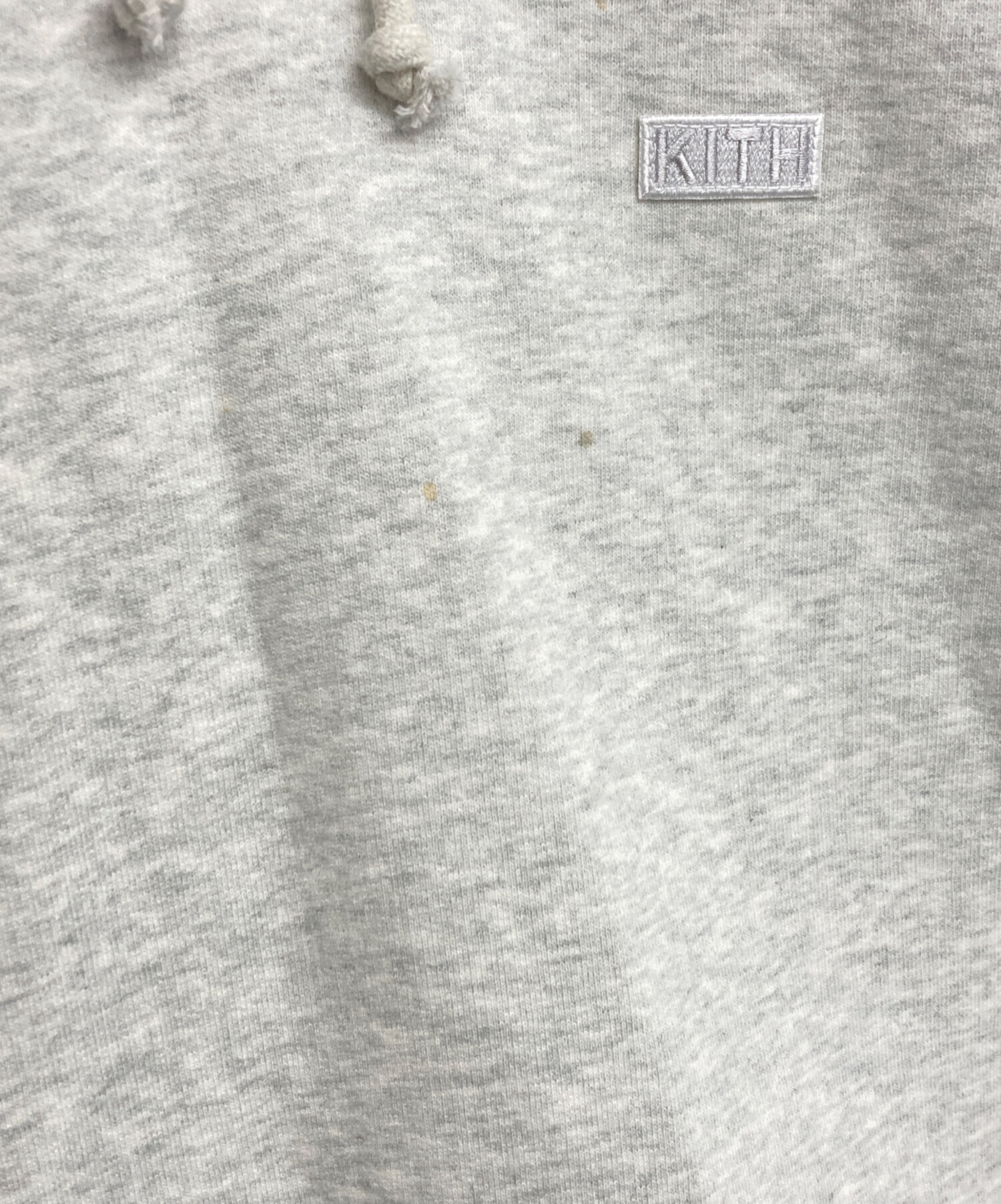中古・古着通販】KITH (キス) 胸ロゴ刺繍 プルオーバーパーカー グレー 