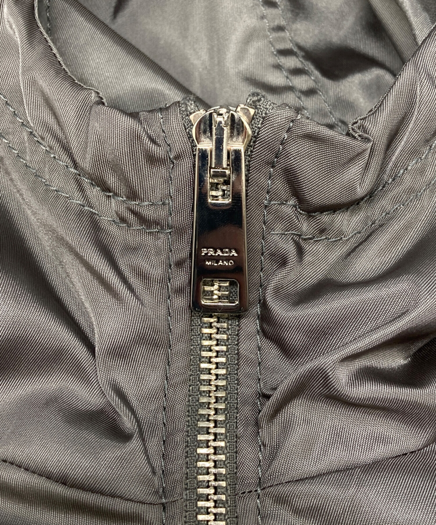 中古・古着通販】PRADA (プラダ) ナイロンアノラックジャケット グレー