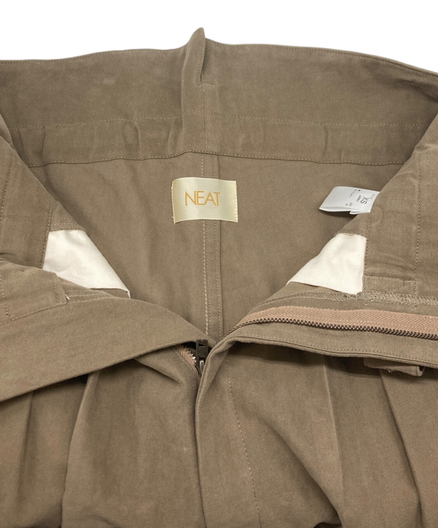 中古・古着通販】NEAT (ニート) ハイウエスト2タックパンツ オリーブ