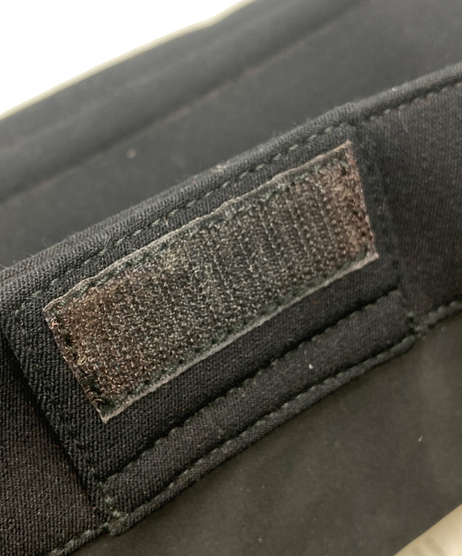 中古・古着通販】MIU MIU (ミュウミュウ) ロゴ型押しトートバッグ