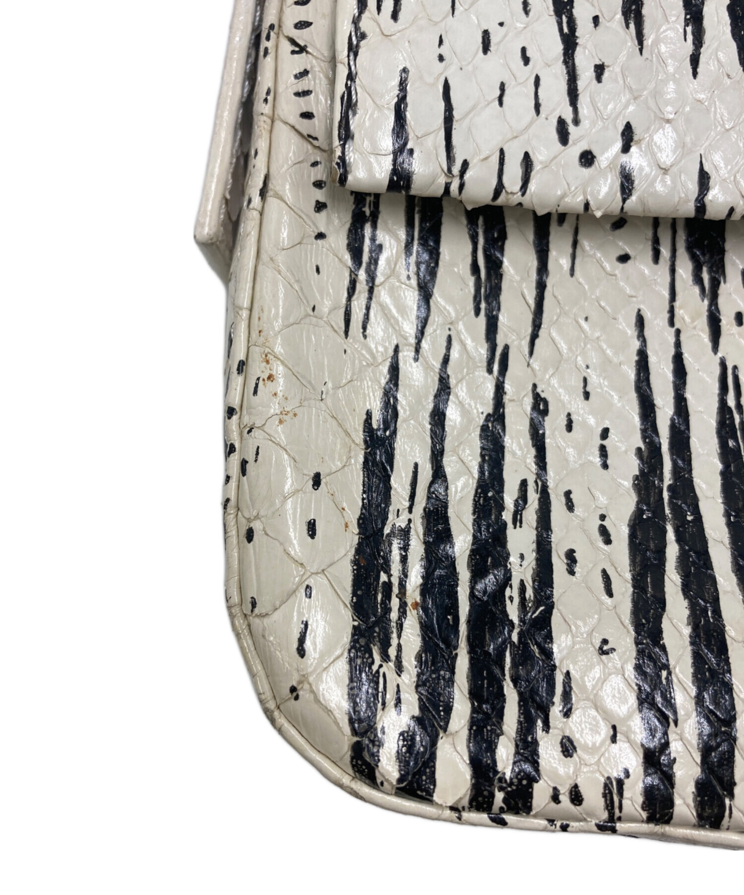 【人気柄】【訳あり】FENDI フェンディ マンマバケット柄 ラッピー 中古・古着通販】FENDI (フェンディ) ゼブラ柄パイソンマンマバケット
