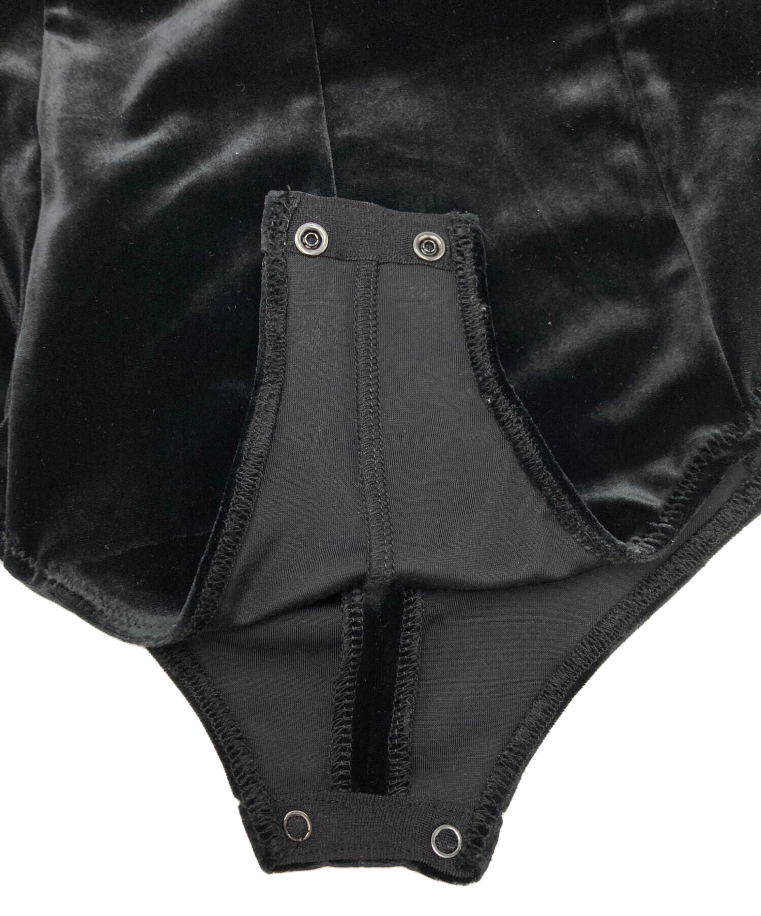 中古・古着通販】FETICO (フェティコ) オフショルダーベロアボディー