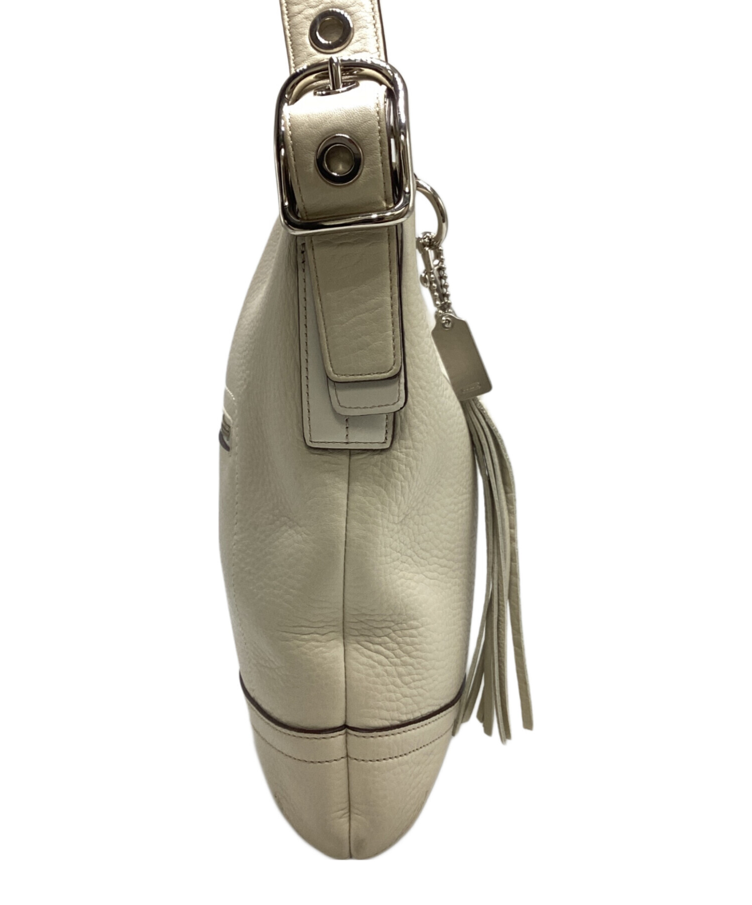 中古・古着通販】COACH (コーチ) レザーショルダーバッグ アイボリー 