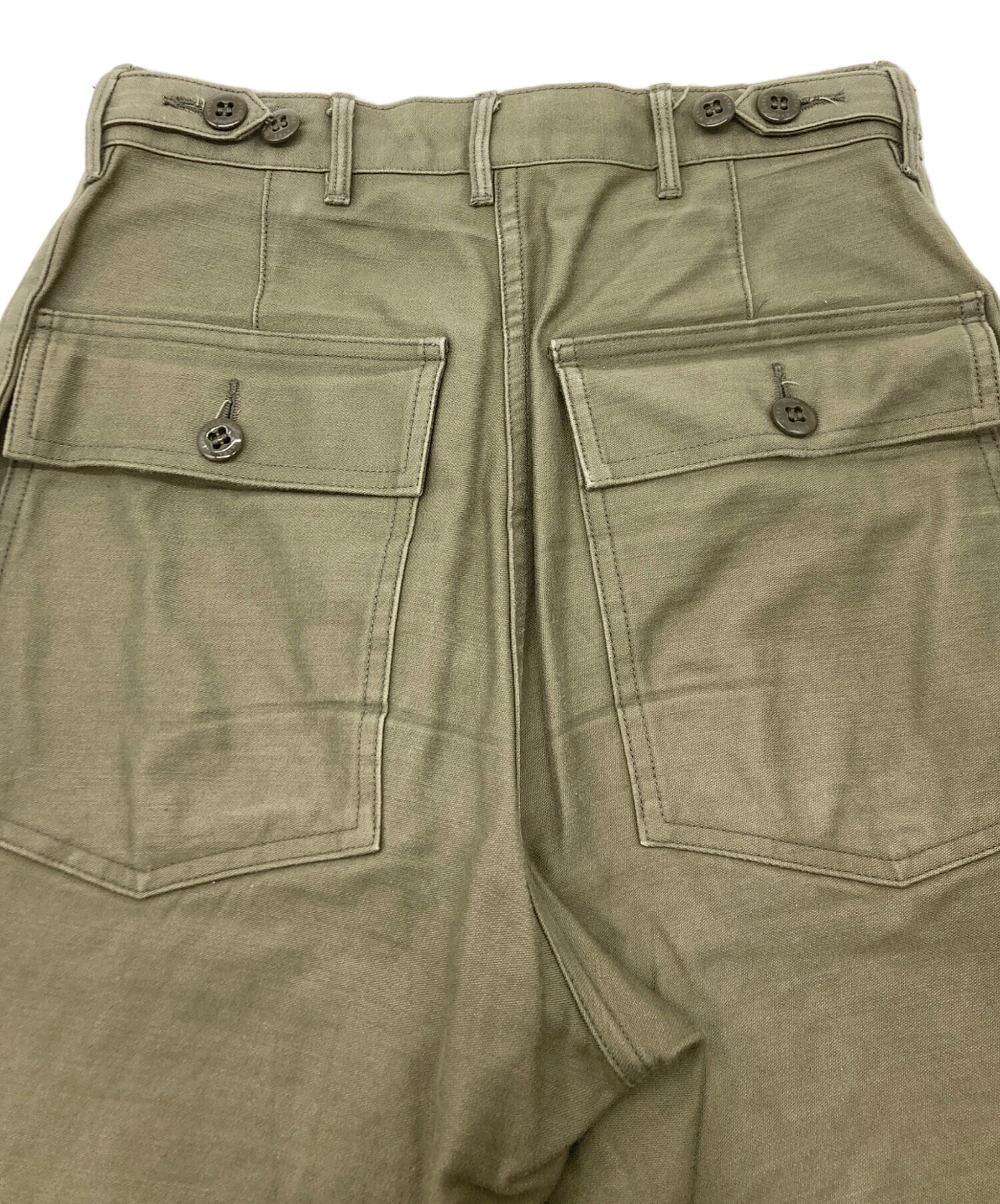 中古・古着通販】HYKE (ハイク) BACK SATIN BAKER PANTS カーキ サイズ