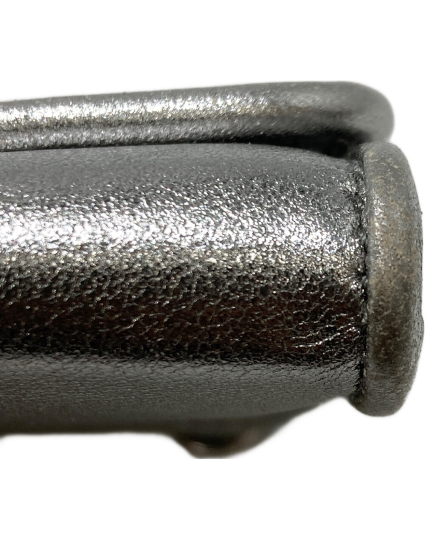 さこつ出品 中古・古着通販】MIU MIU (ミュウミュウ) チェーンショルダー付カード