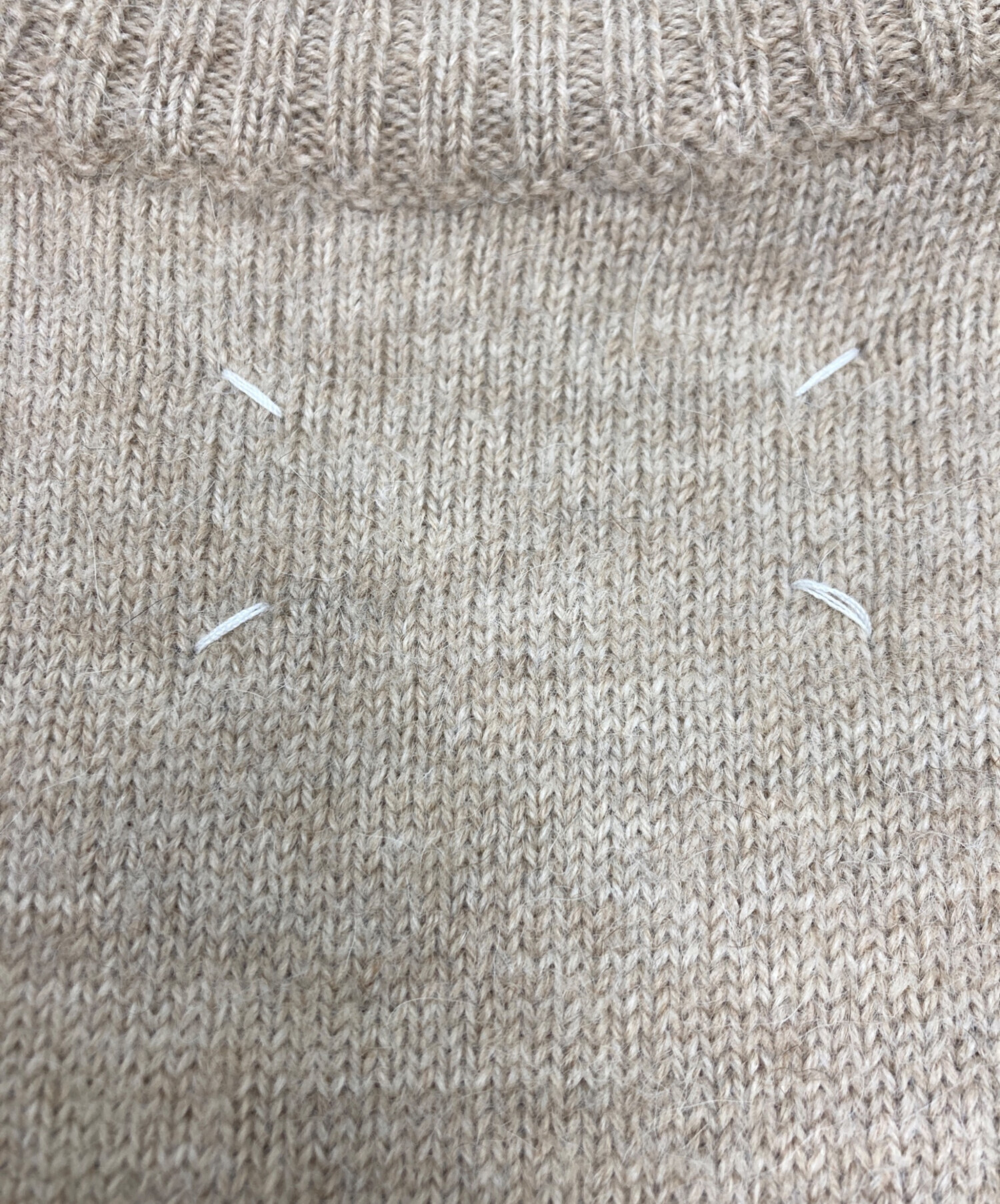 中古・古着通販】Maison Margiela (メゾンマルジェラ) ニットベスト 中古・古着通販】Maison Margiela (メゾンマルジェラ) ニットベスト