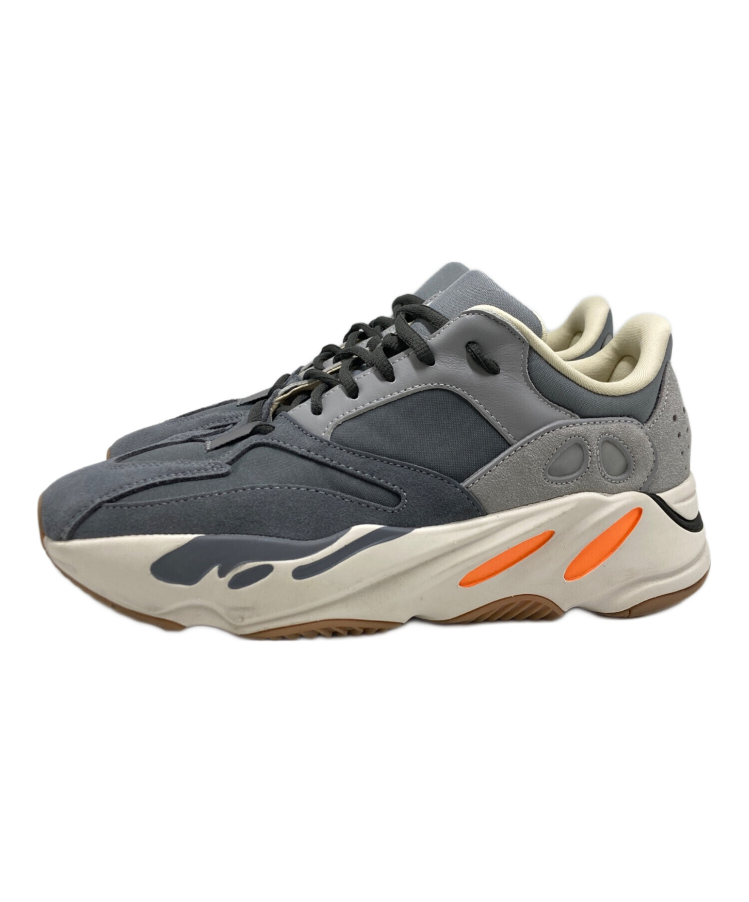 YEEZY BOOST 700 グレーsize27.5 美品 中古・古着通販】adidas (アディダス) Yeezy Boost 700 