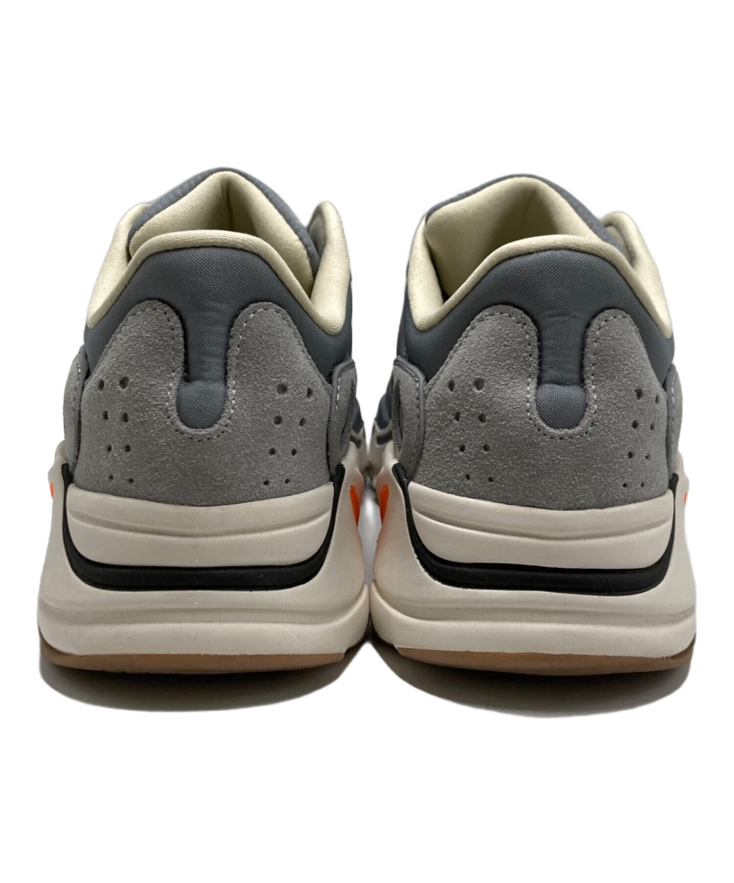 YEEZY BOOST 700 グレーsize27.5 美品 中古・古着通販】adidas (アディダス) Yeezy Boost 700 