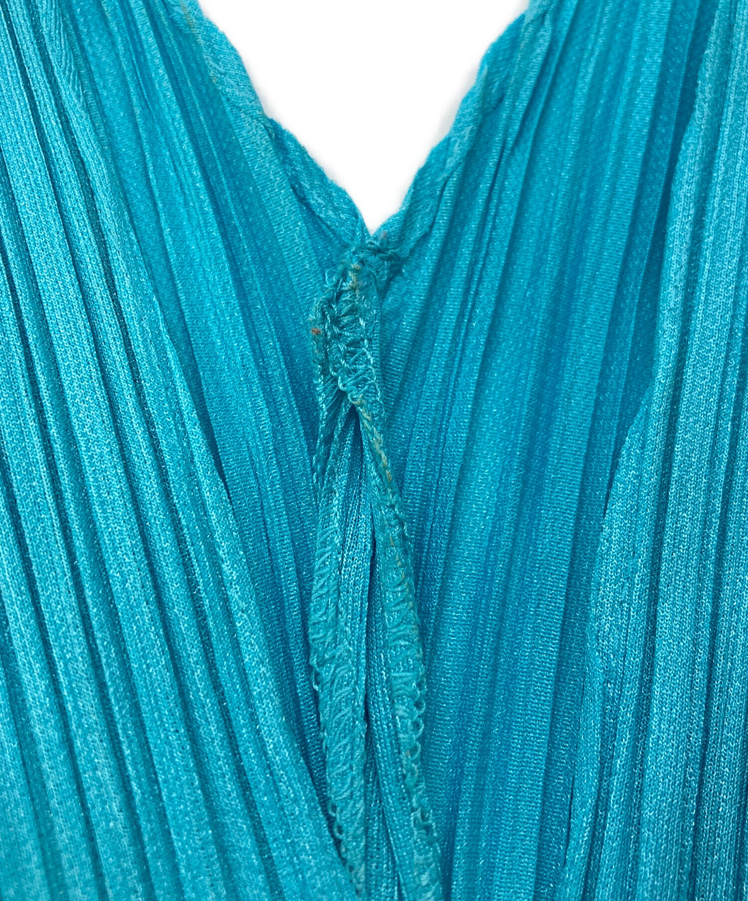美品PLEATS PLEASE カットソー　Ｖネック 楽天市場】issey miyake pleats please（Tシャツ・カットソー