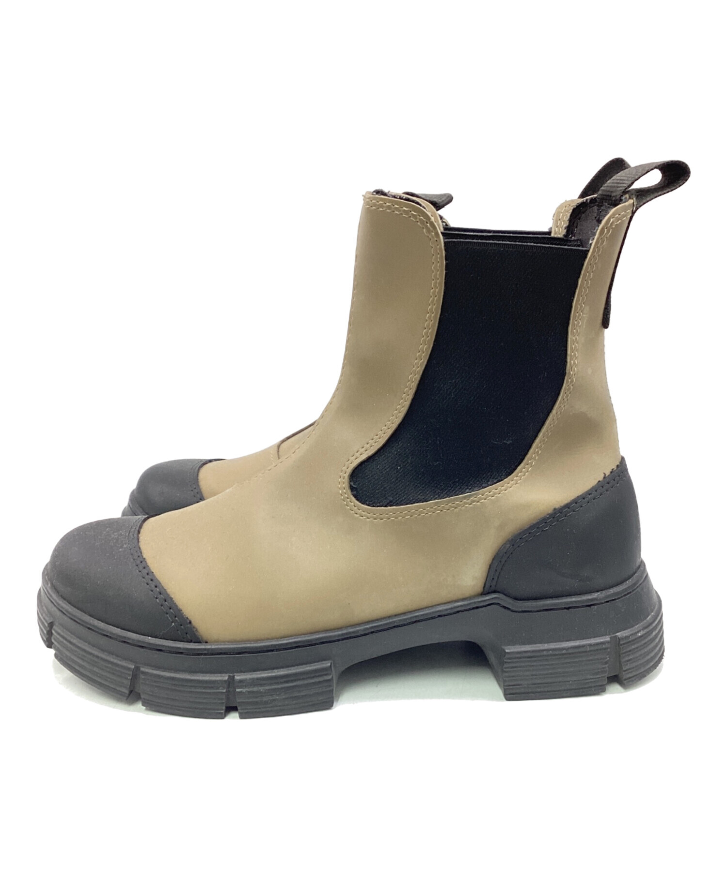 GANNI ベージュ サイドゴアブーツ 中古・古着通販】GANNI (ガニー) サイドゴアブーツ ベージュ サイズ