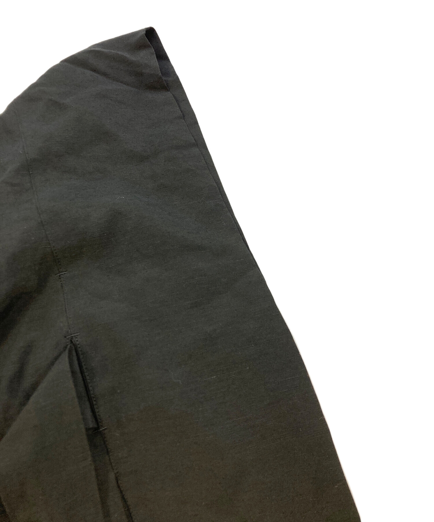 中古・古着通販】HYKE (ハイク) Vネックリネン混ワンピース ブラック