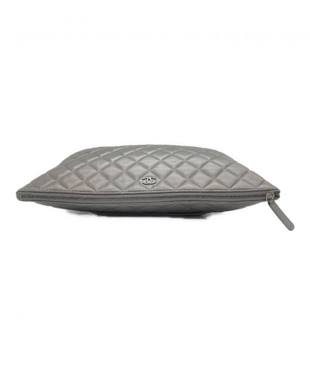 中古・古着通販】CHANEL (シャネル) シルバー ラムスキン クラッチ