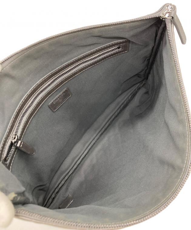 中古・古着通販】CHANEL (シャネル) シルバー ラムスキン クラッチ