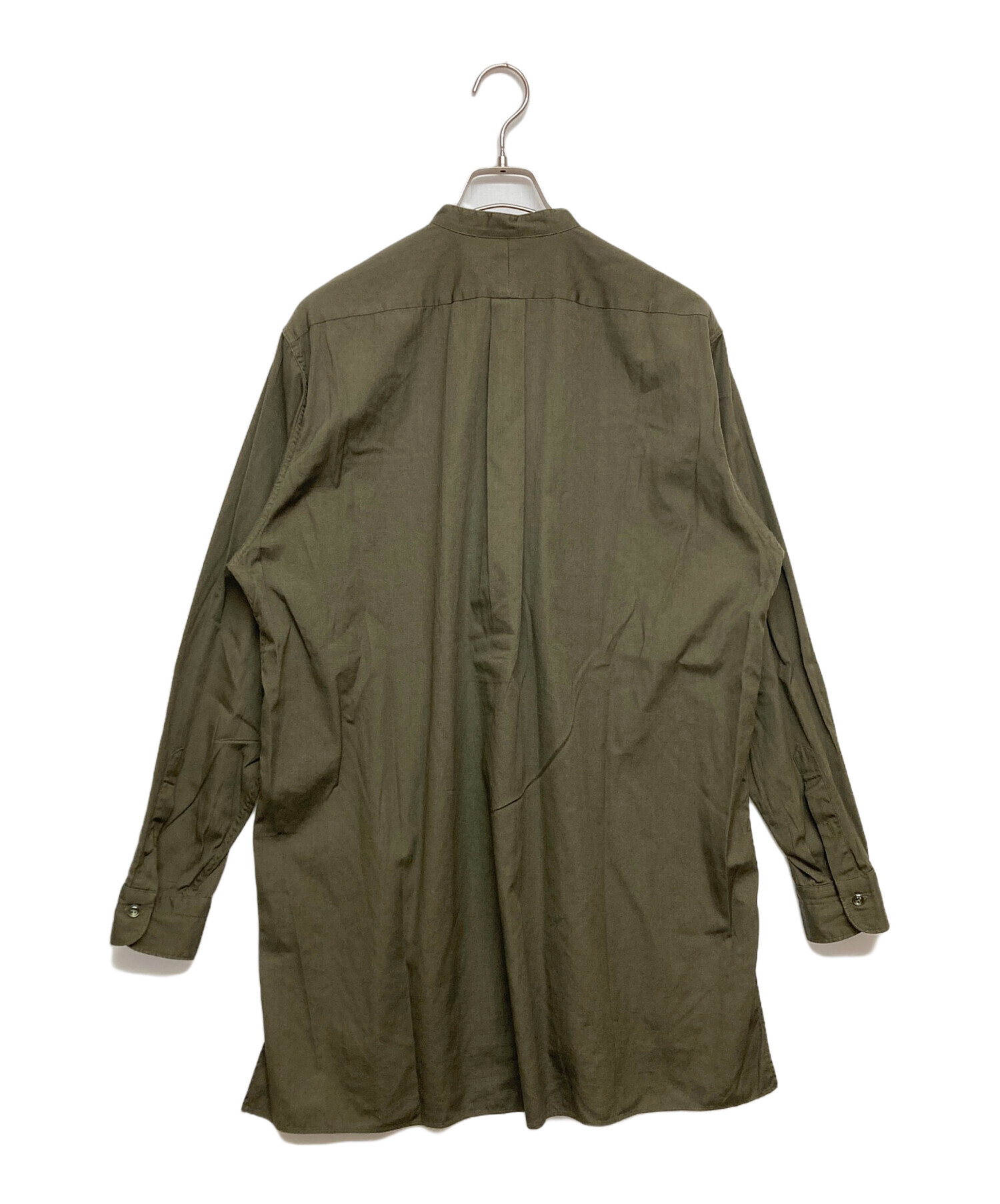 comoli プルオーバー　シャツ　カーキ 中古・古着通販】COMOLI (コモリ) バンドカラー プルオーバーカーゴ