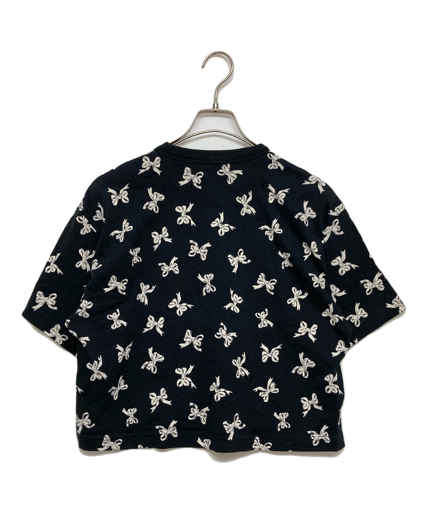 新品Coach ボウ プリント カーシヴ シグネチャー クロップド Tシャツ 中古・古着通販】COACH (コーチ) ボウ プリント カーシヴ シグネチャー