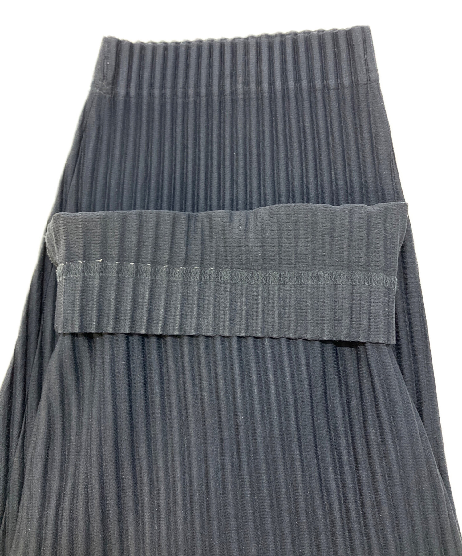 オムプリッセイッセイミヤケ　ネイビー　プリーツパンツ　サイズ2 basics 中古・古着通販】HOMME PLISSE ISSEY MIYAKE (オム プリッセ イッセイ