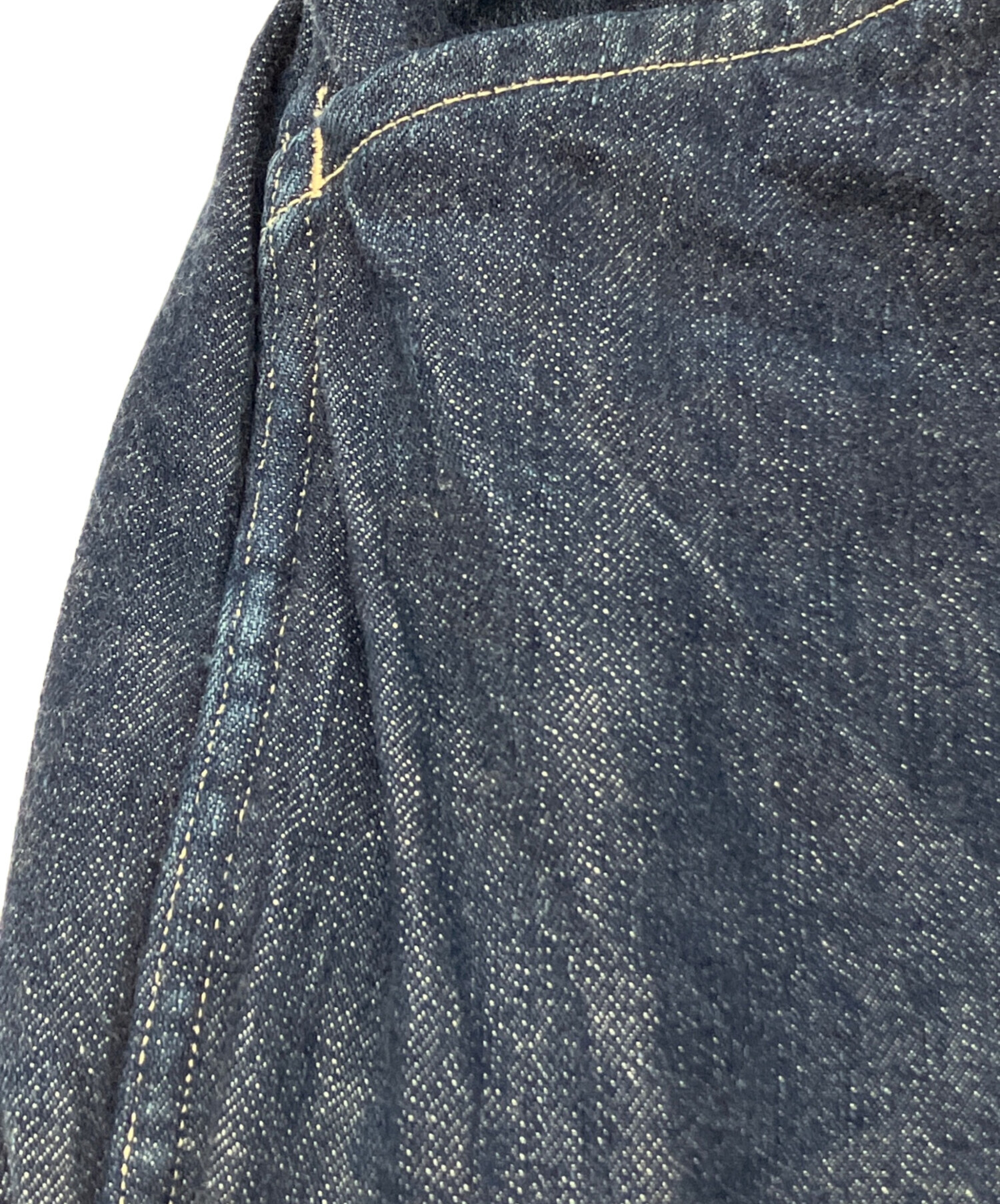 COMOLI（コモリ）ベルテッドデニムパンツ　インディゴ　サイズ2 中古・古着通販】COMOLI (コモリ) デニムベルテッドパンツ インディゴ