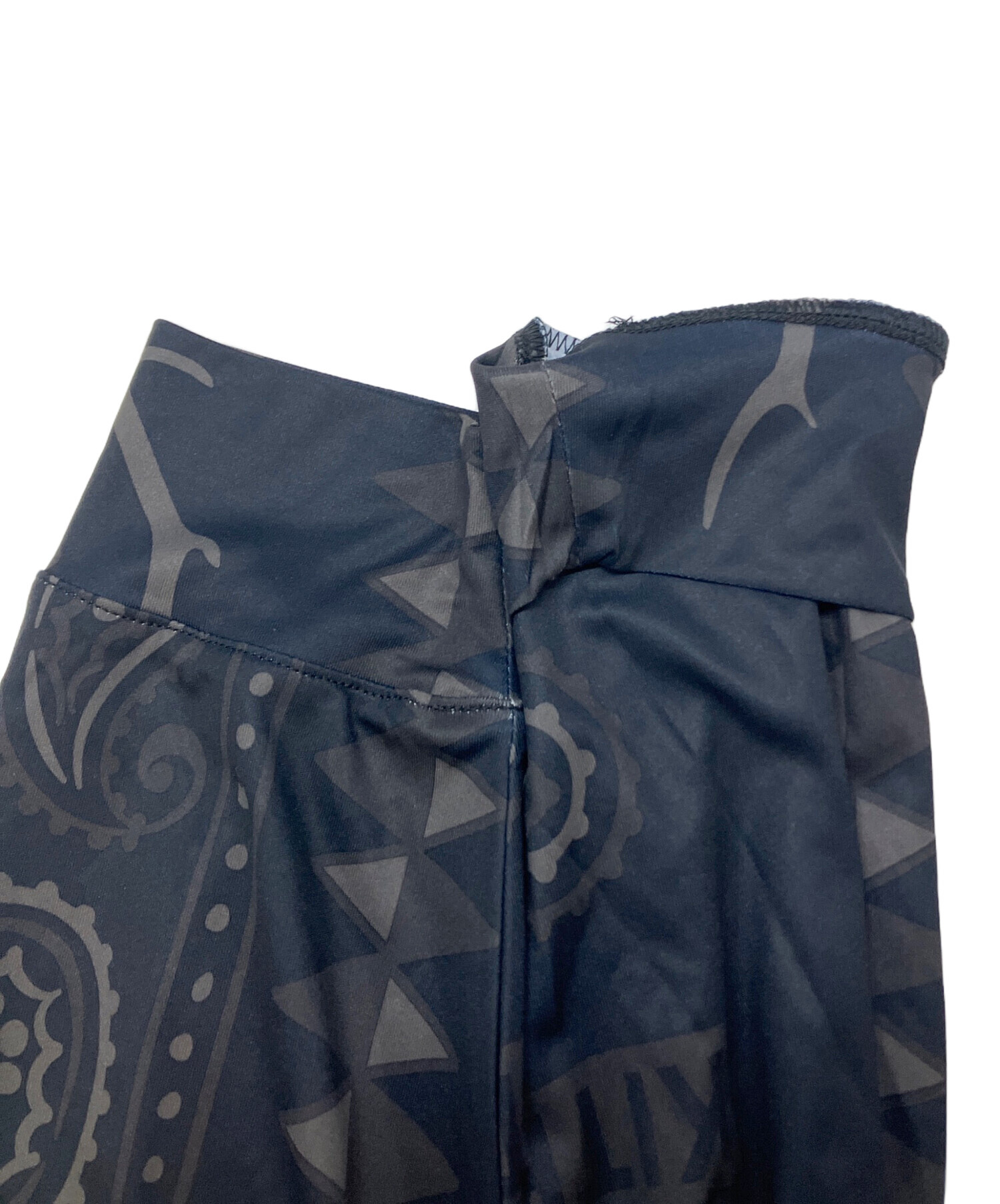Kith South2 West8 Columbia Paisley ロンT Kith South2 West8 Columbia Paisley ロンT Kith South2 West8