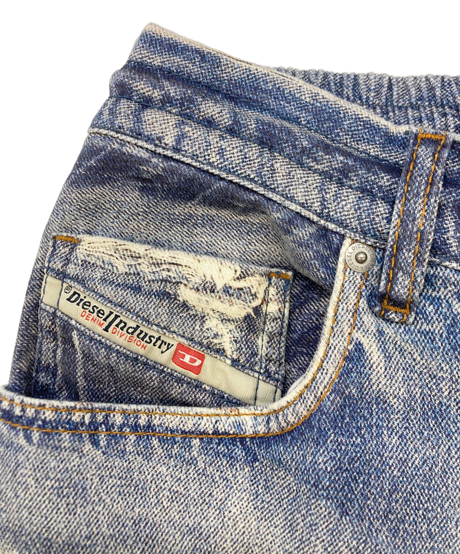 DIESEL グラフィックプリント ワイドパンツ 中古・古着通販】DIESEL (ディーゼル) 転写プリントデニムパンツ D