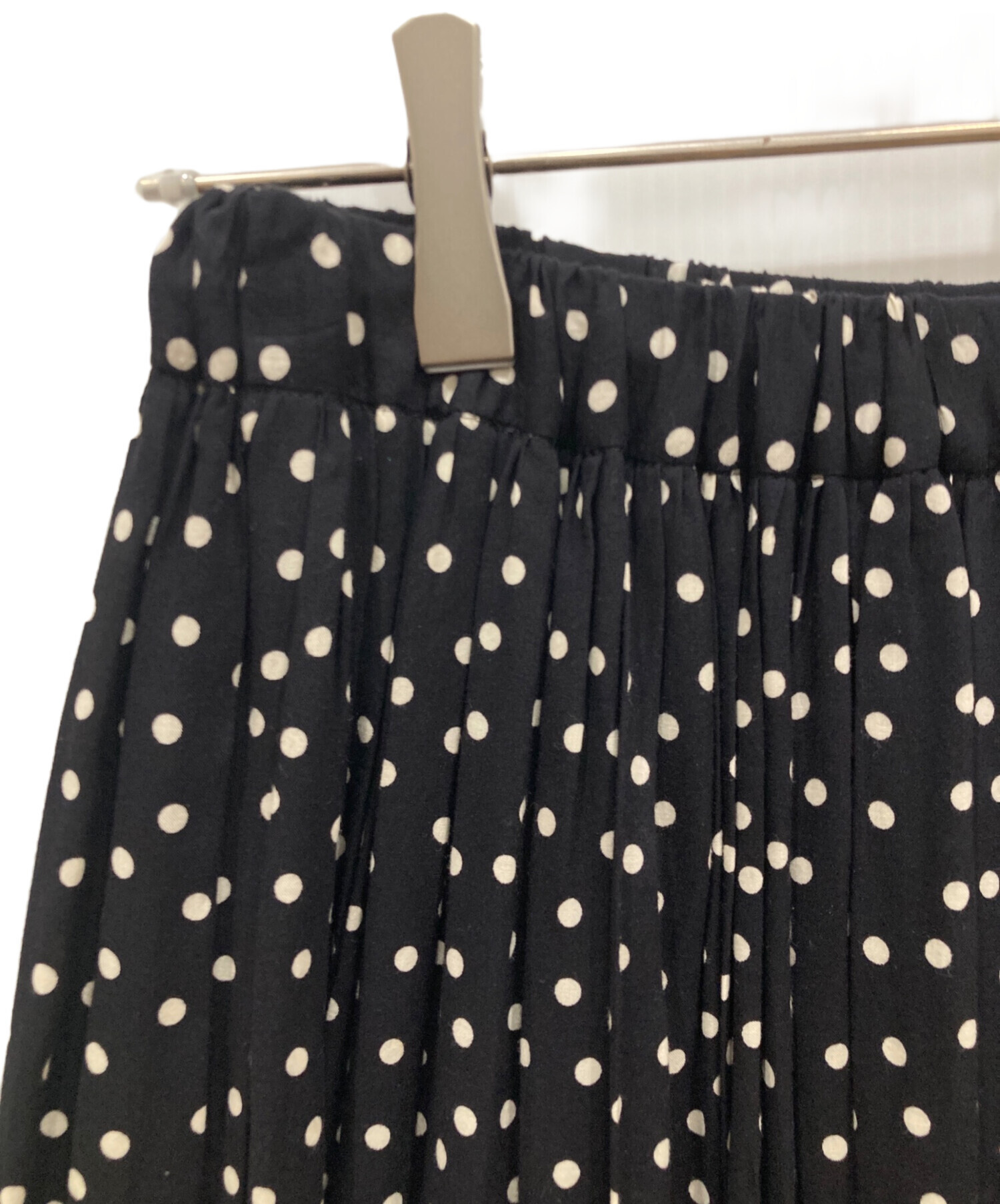 中古・古着通販】KAGURE (カグレ) ドットギャザースカート ブラック