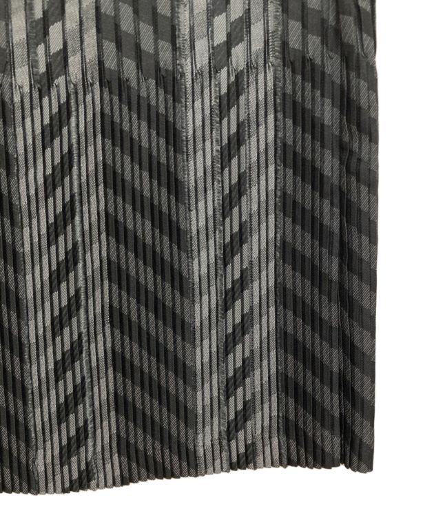 極美品✨ISSEY MIYAKE ミニスカート　プリーツ　グレー　Sサイズ 中古・古着通販】ISSEY MIYAKE (イッセイミヤケ) プリーツスカート