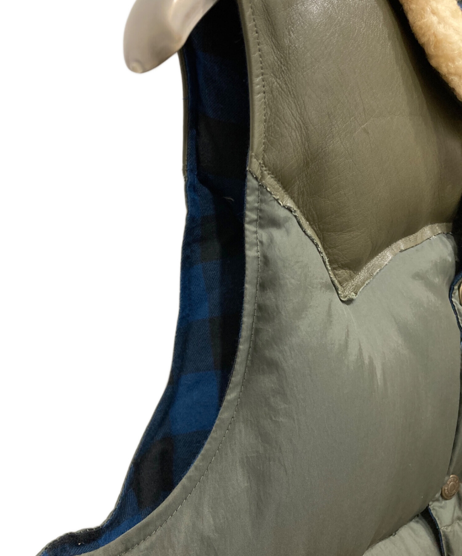 HYSTERIC GLAMOUR (ヒステリックグラマー)ダウンベスト Mサイズ HYSTERIC GLAMOUR（ヒステリックグラマー）の「ROCKY MOUNTAIN