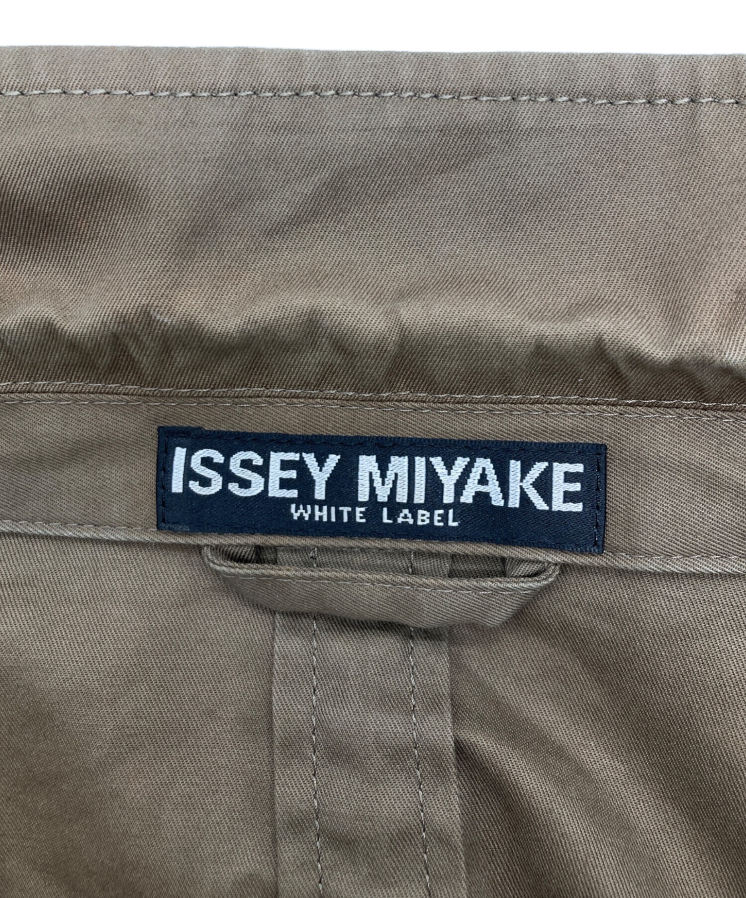 中古・古着通販】ISSEY MIYAKE WHITE LABEL (イッセイミヤケホワイト 中古・古着通販】ISSEY MIYAKE WHITE LABEL (イッセイミヤケホワイト