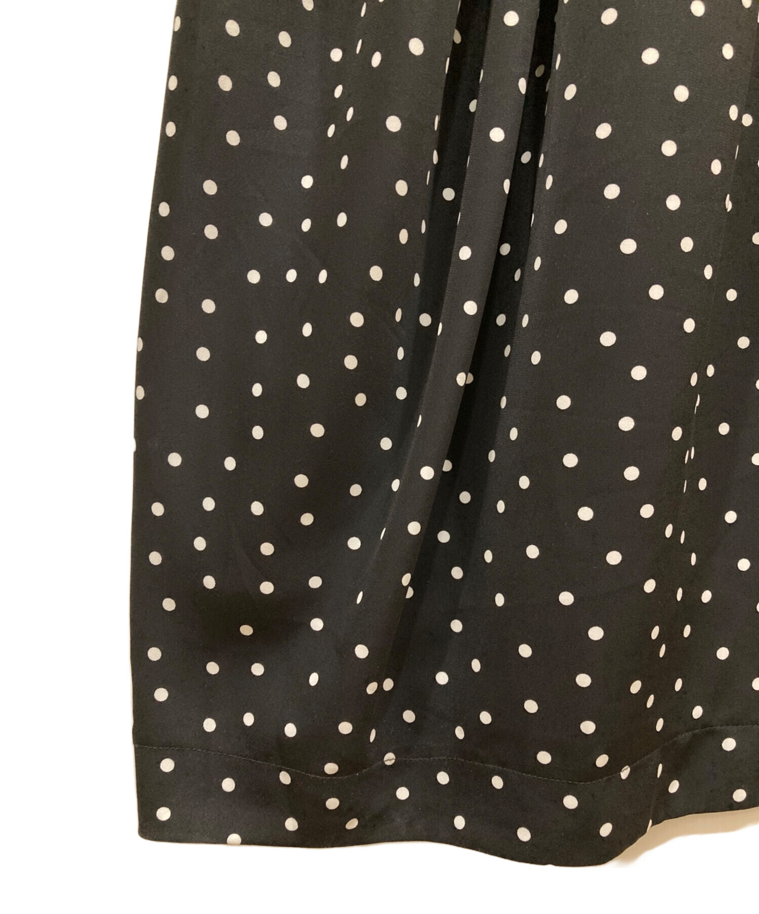 中古・古着通販】BEARDSLEY (ビアズリー) ニットドットマルワンピース