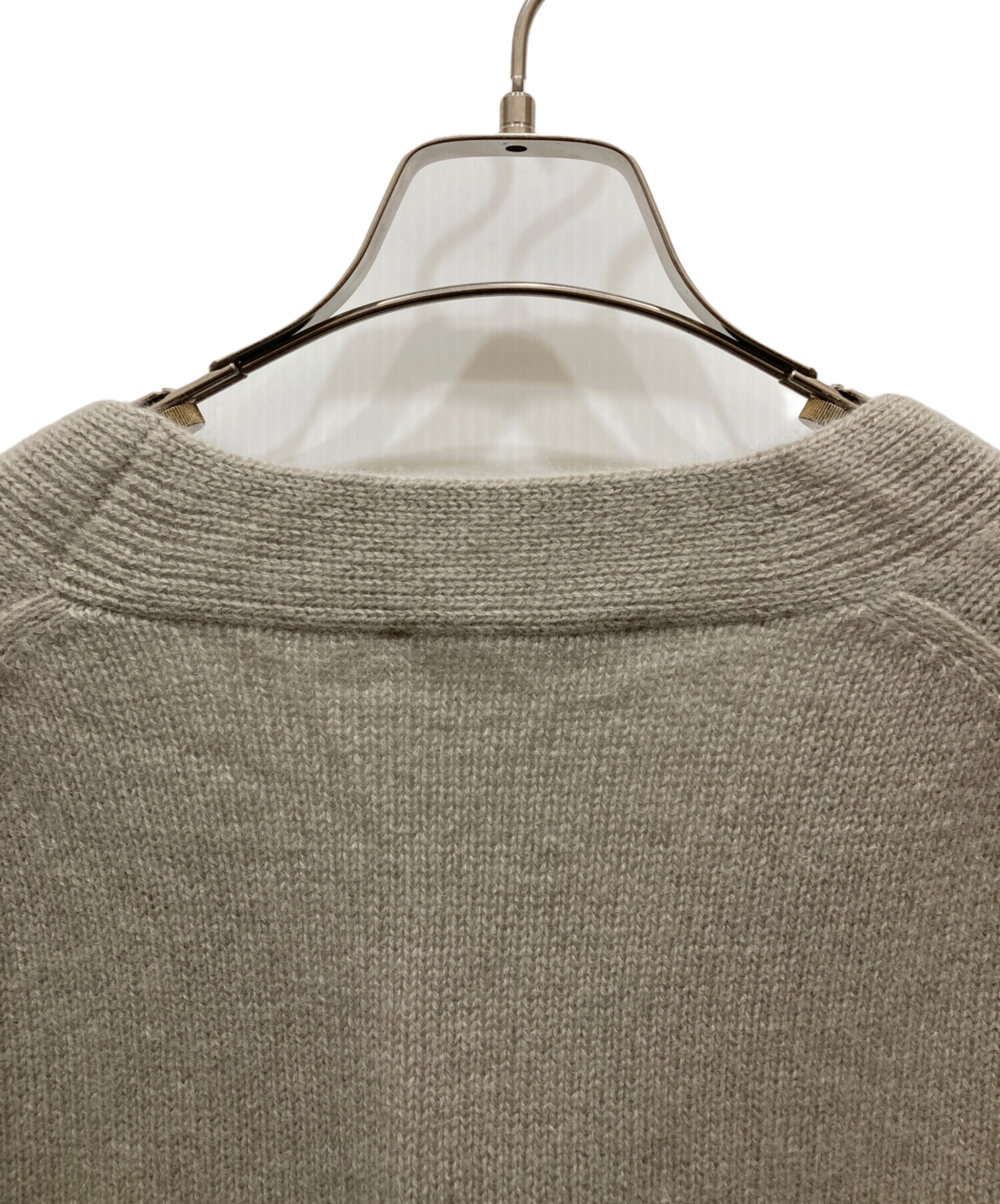 中古・古着通販】BEARDSLEY (ビアズリー) ホワイトヤクカーディガン