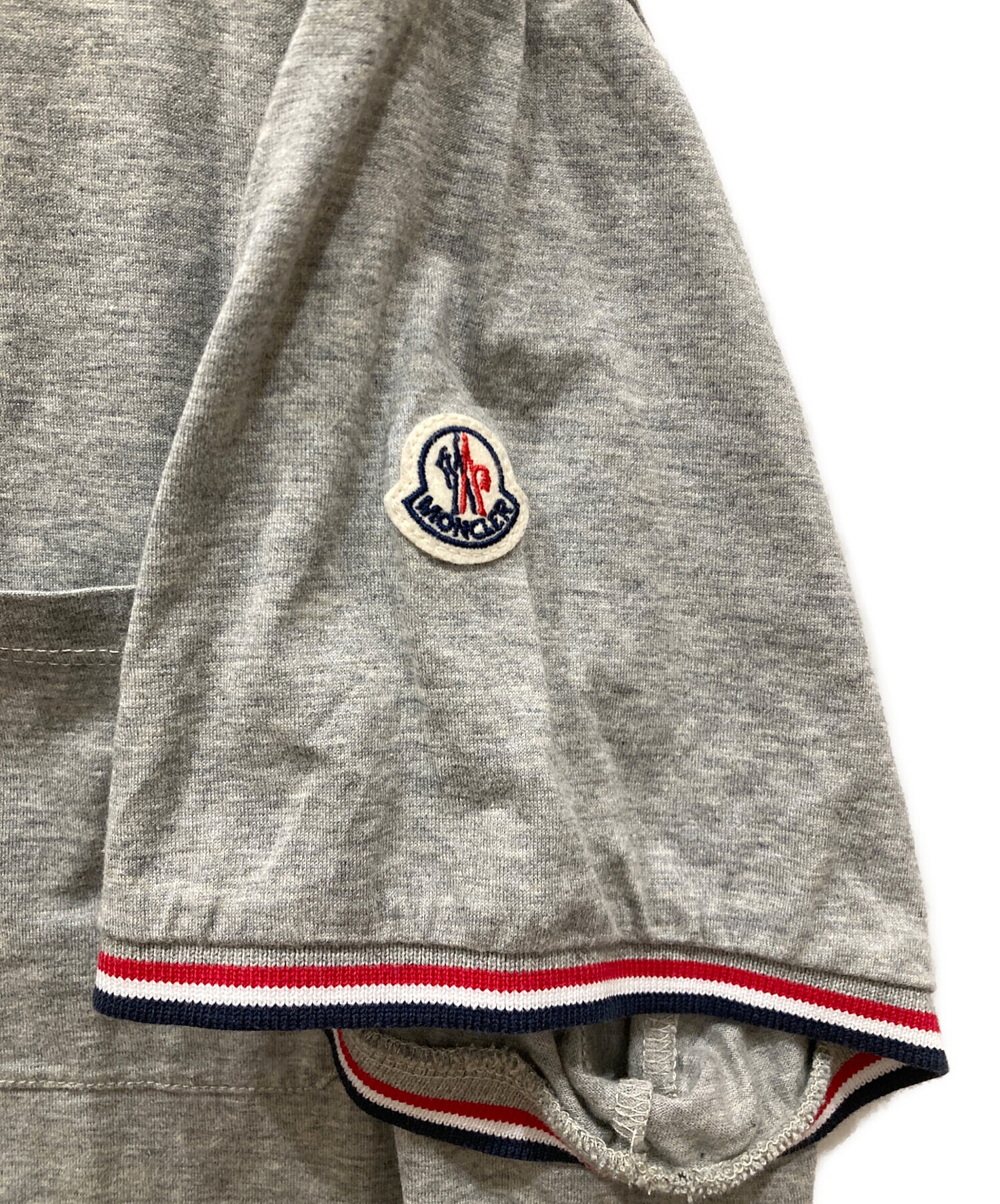 中古・古着通販】MONCLER (モンクレール) MAGLIA Tシャツ グレー 