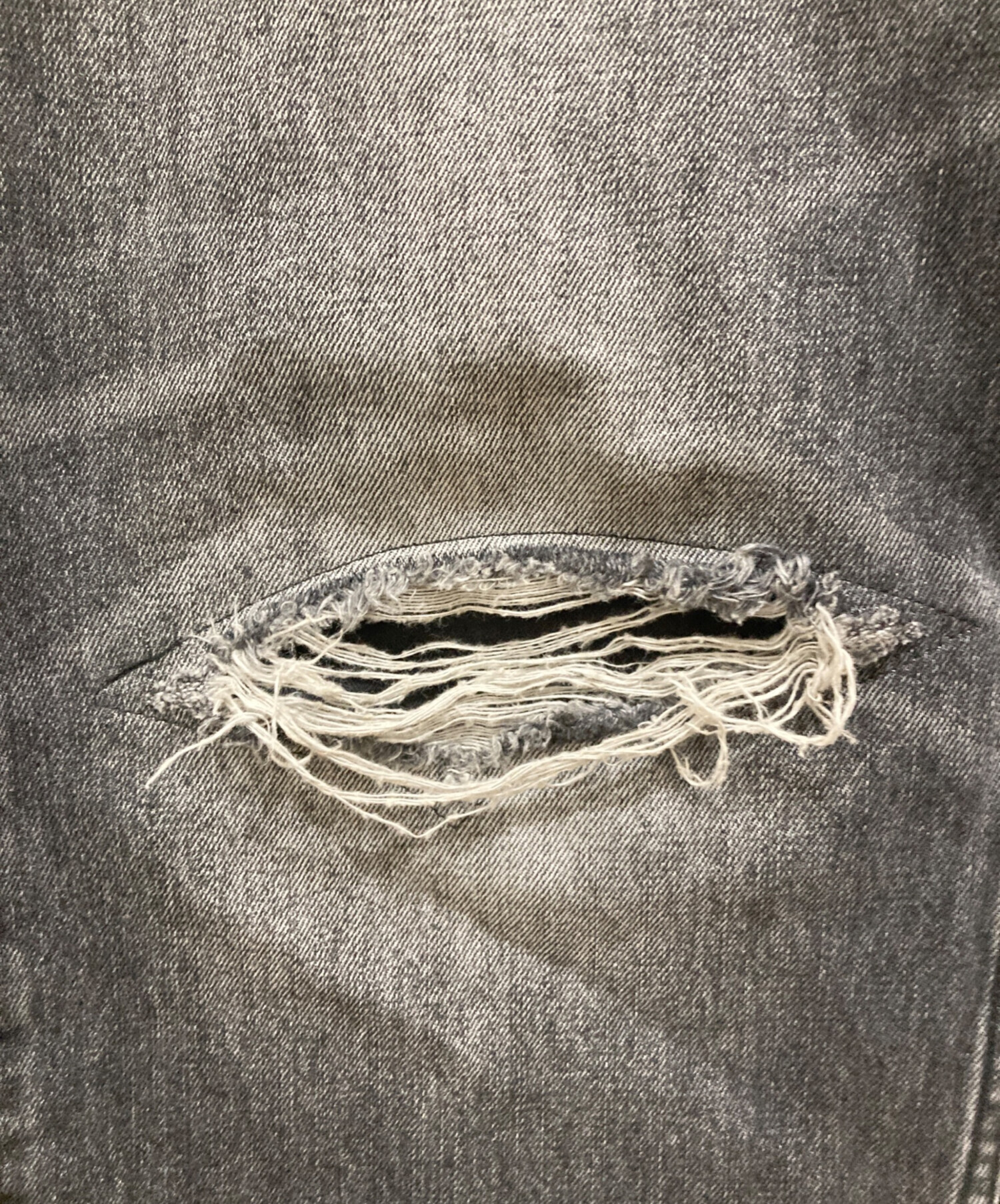 中古・古着通販】HUF (ハフ) ダメージリペア加工デニムパンツ ブラック 