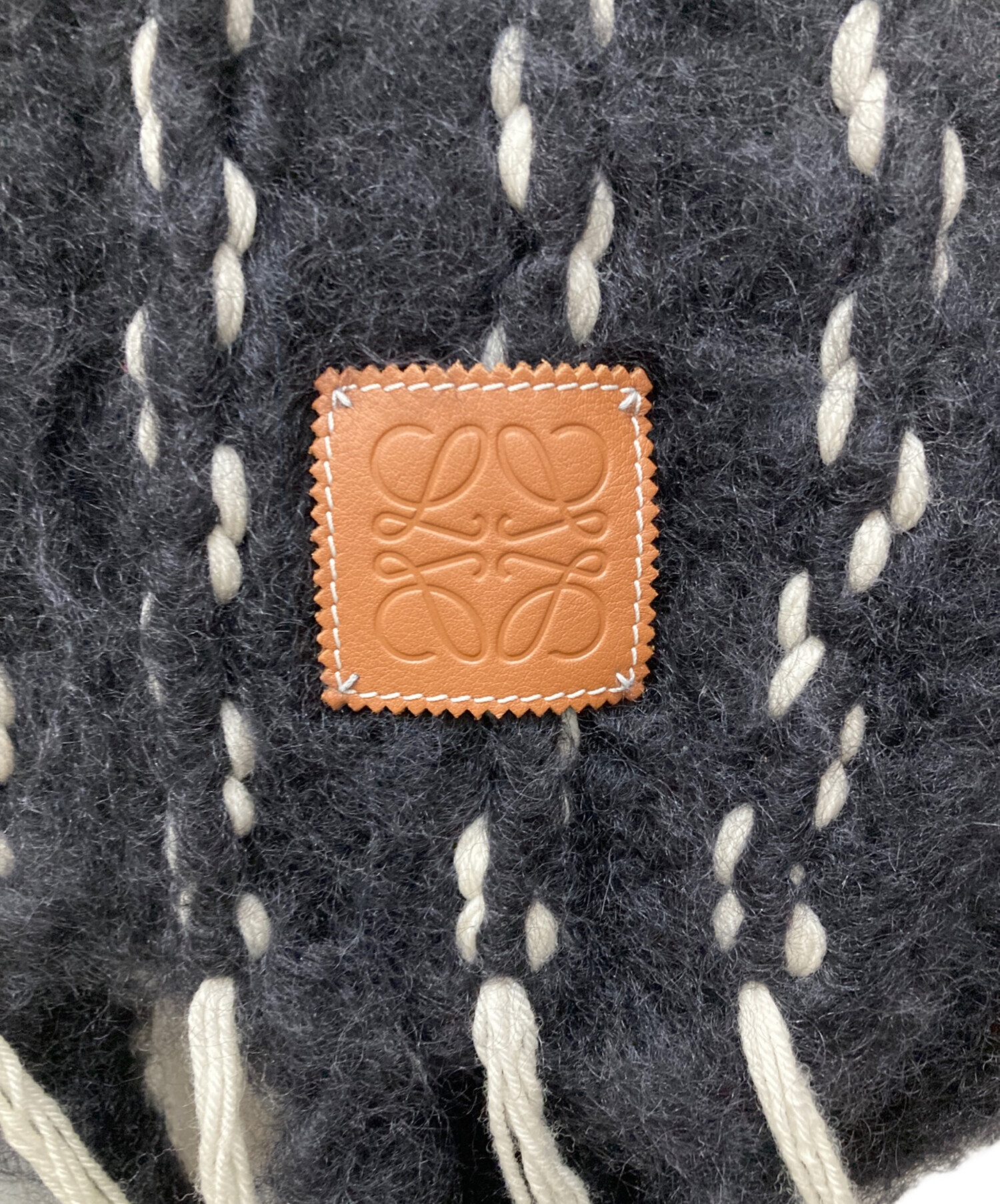 週末限定セール⚡️ロエベ LOEWE 国内正規 美品 アナグラム モヘアマフラー LOEWEロエベ モヘアマフラー アナグラム ブラック 正規 - メルカリ