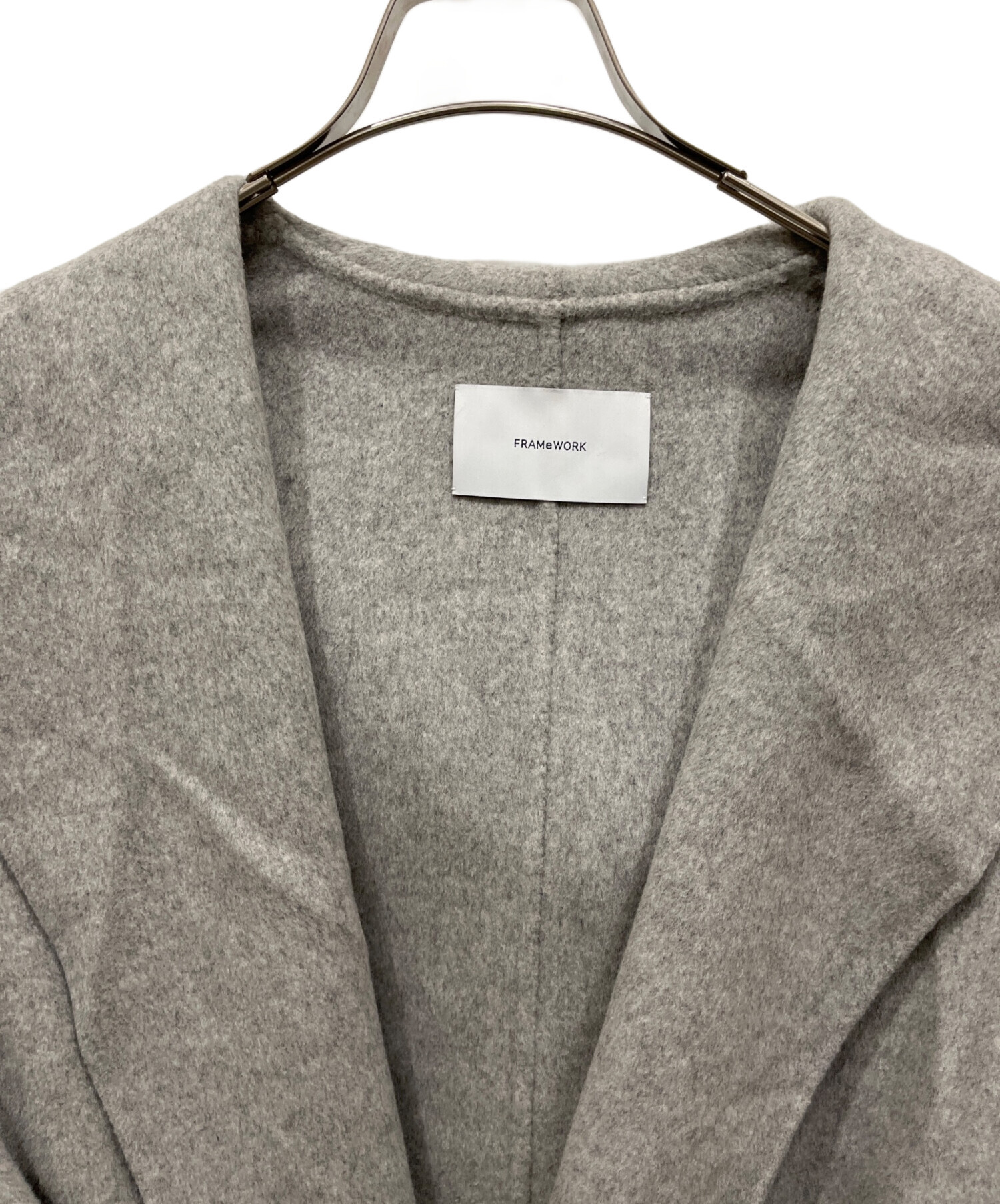 未使用 FRAMeWORK SUPER160sフーディーコート 38 グレー 中古・古着通販】FRAMeWORK (フレームワーク) SUPER160sフーディー